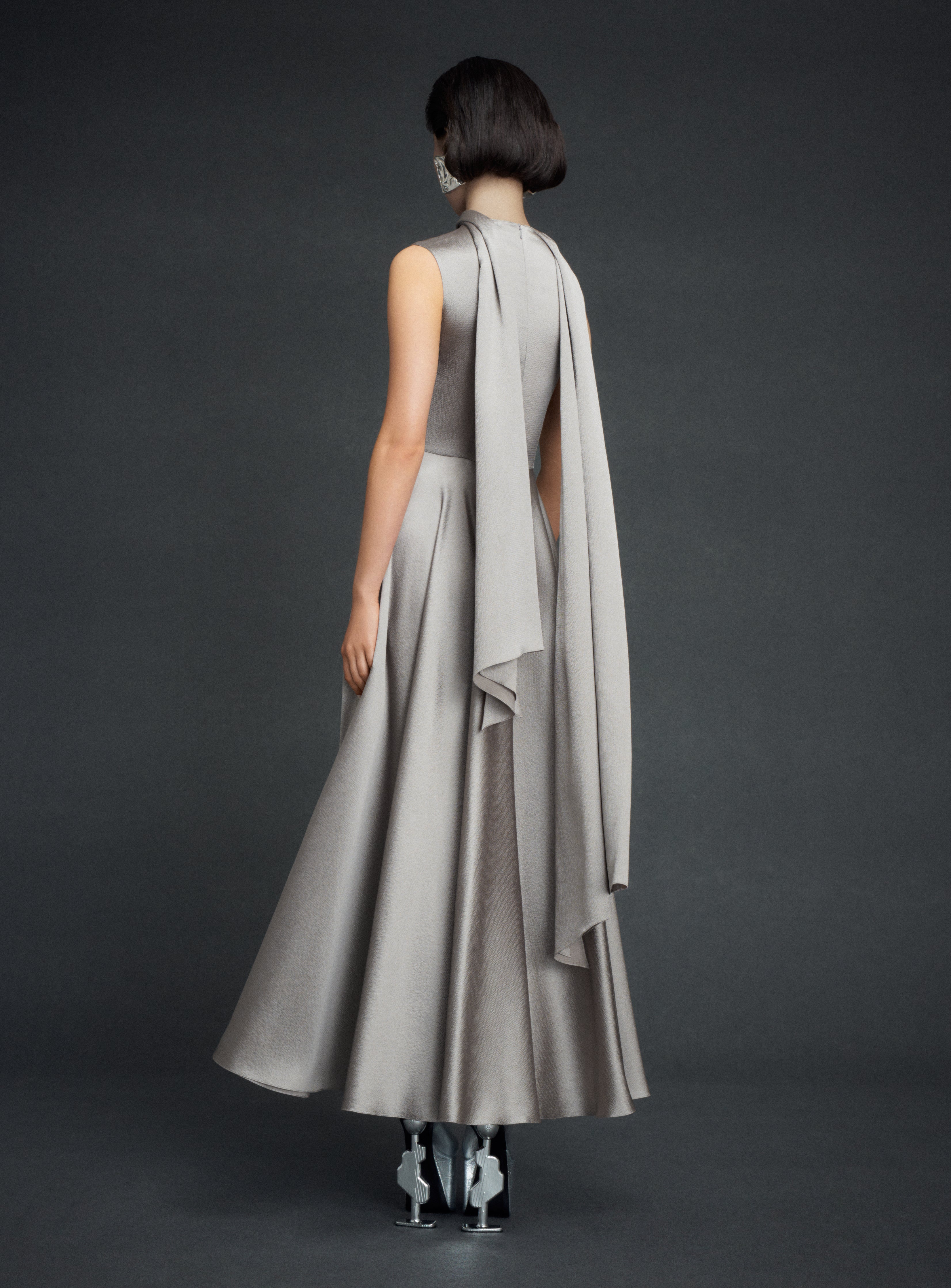 Solace London Emelia sukienka maxi pewter metaliczna