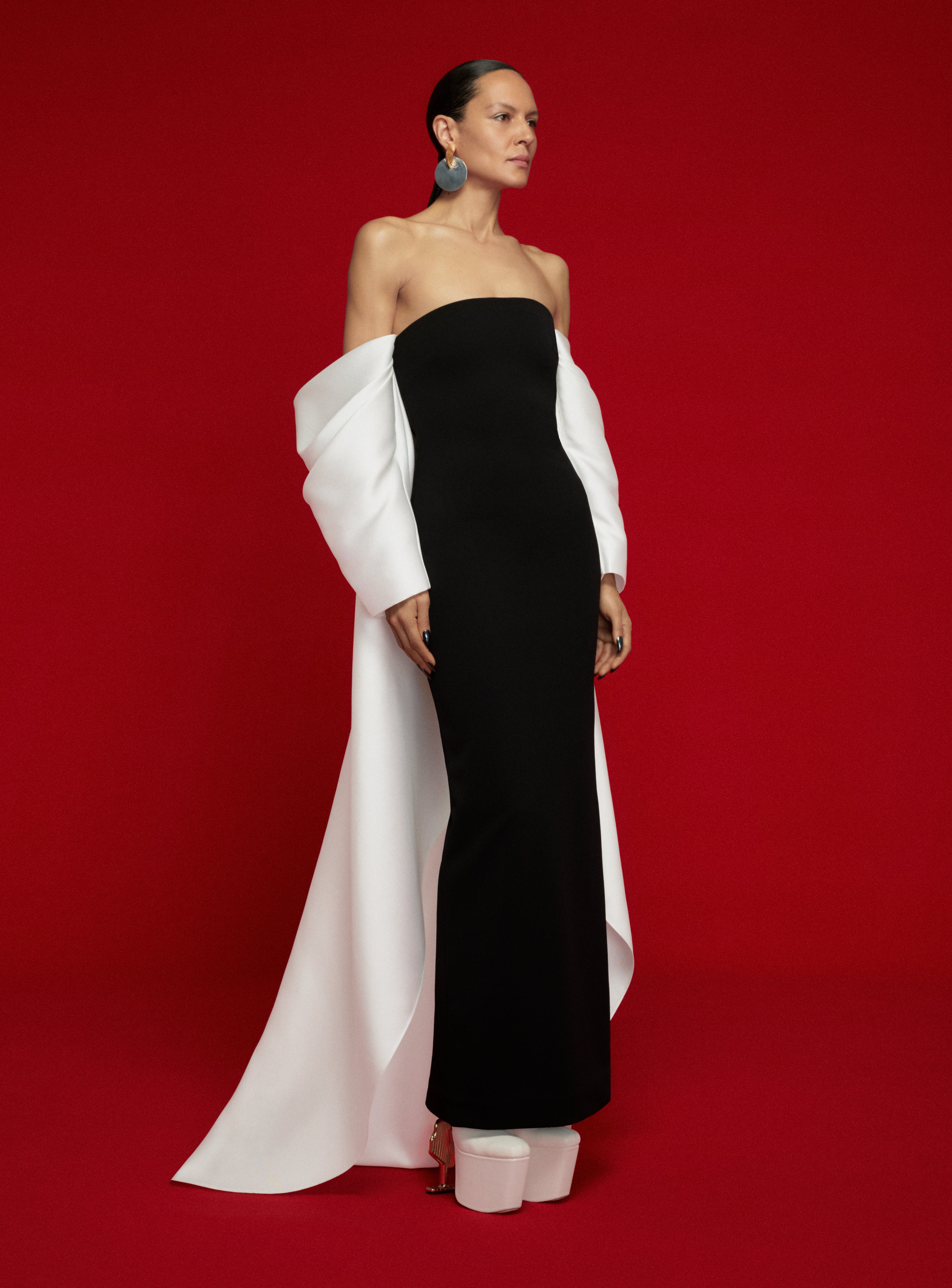 Solace London Kyla sukienka maxi czarno-kremowa