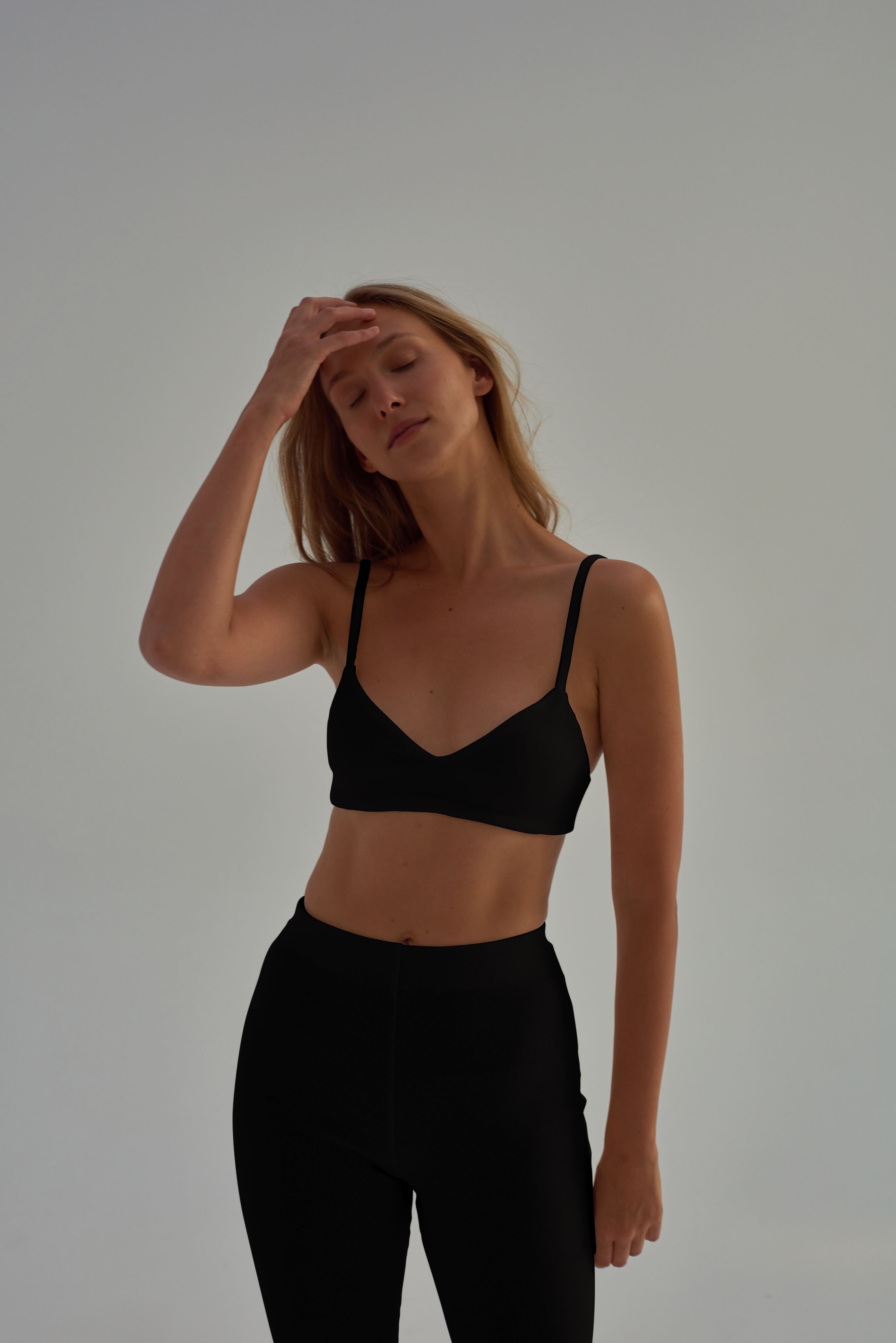 Nudyess Gaia stanik basic Black bawełniany