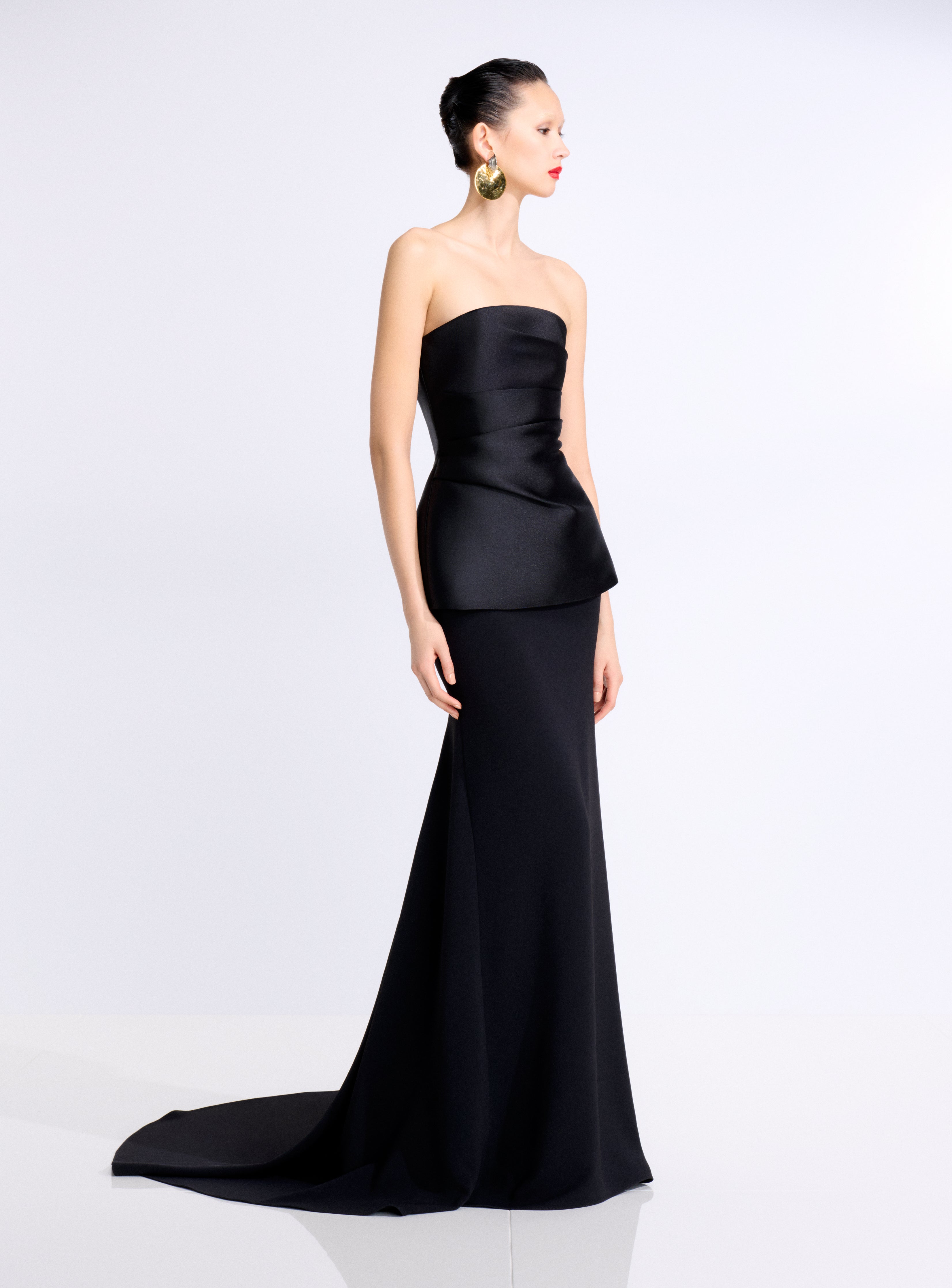 SOLACE LONDON Alia sukienka maxi czarna bez ramiączek