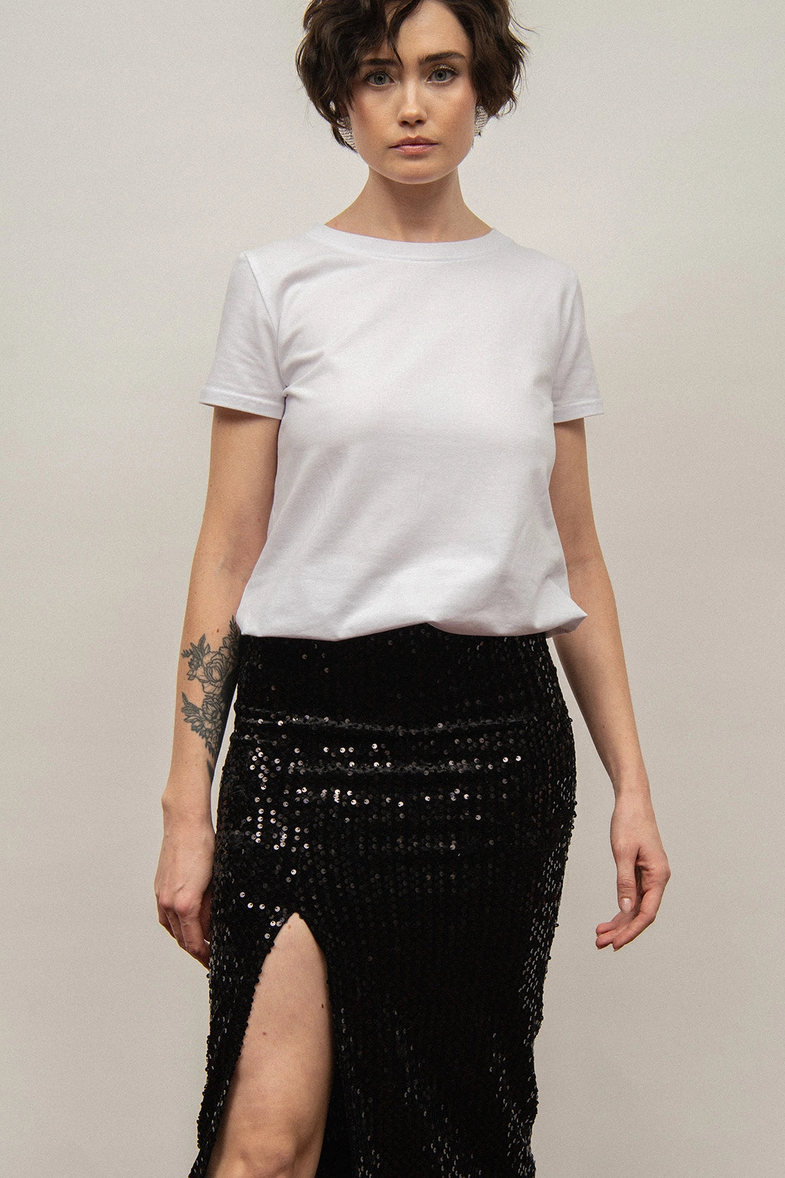 Nudyess Classic ecru t-shirt bawełniany prosty