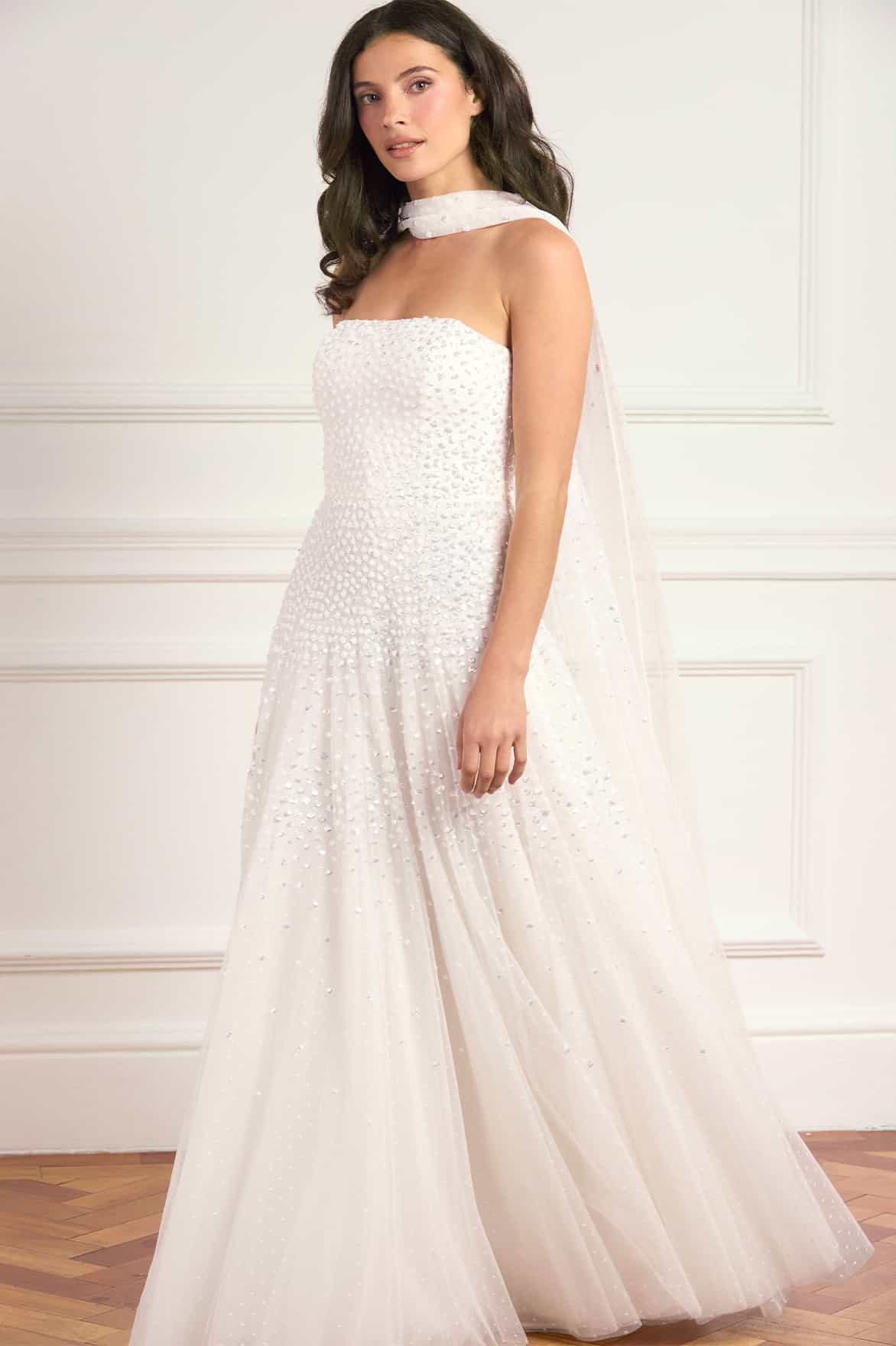 Needle & Thread Sunrise Sequin Strapless Cape Gown suknia biała cekinowa