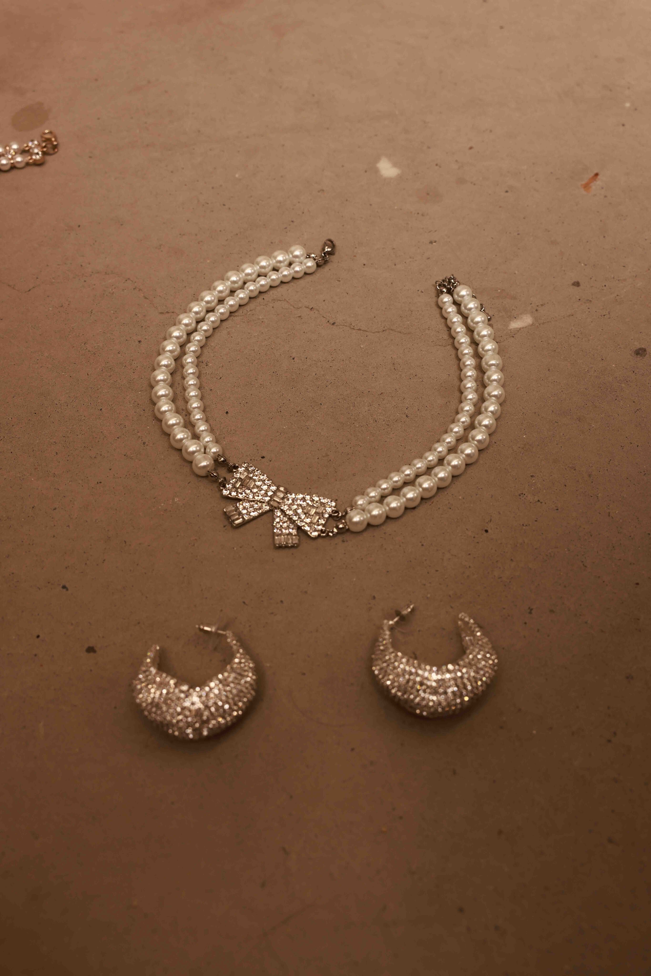 Bronx and Banco Rhinestone Crescent kolczyki srebrne