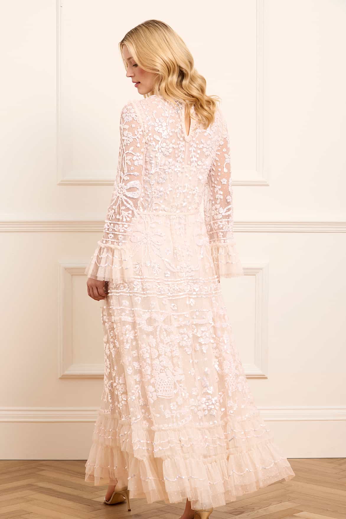 Needle & Thread Celia Ankle Gown suknia kremowa cekiny