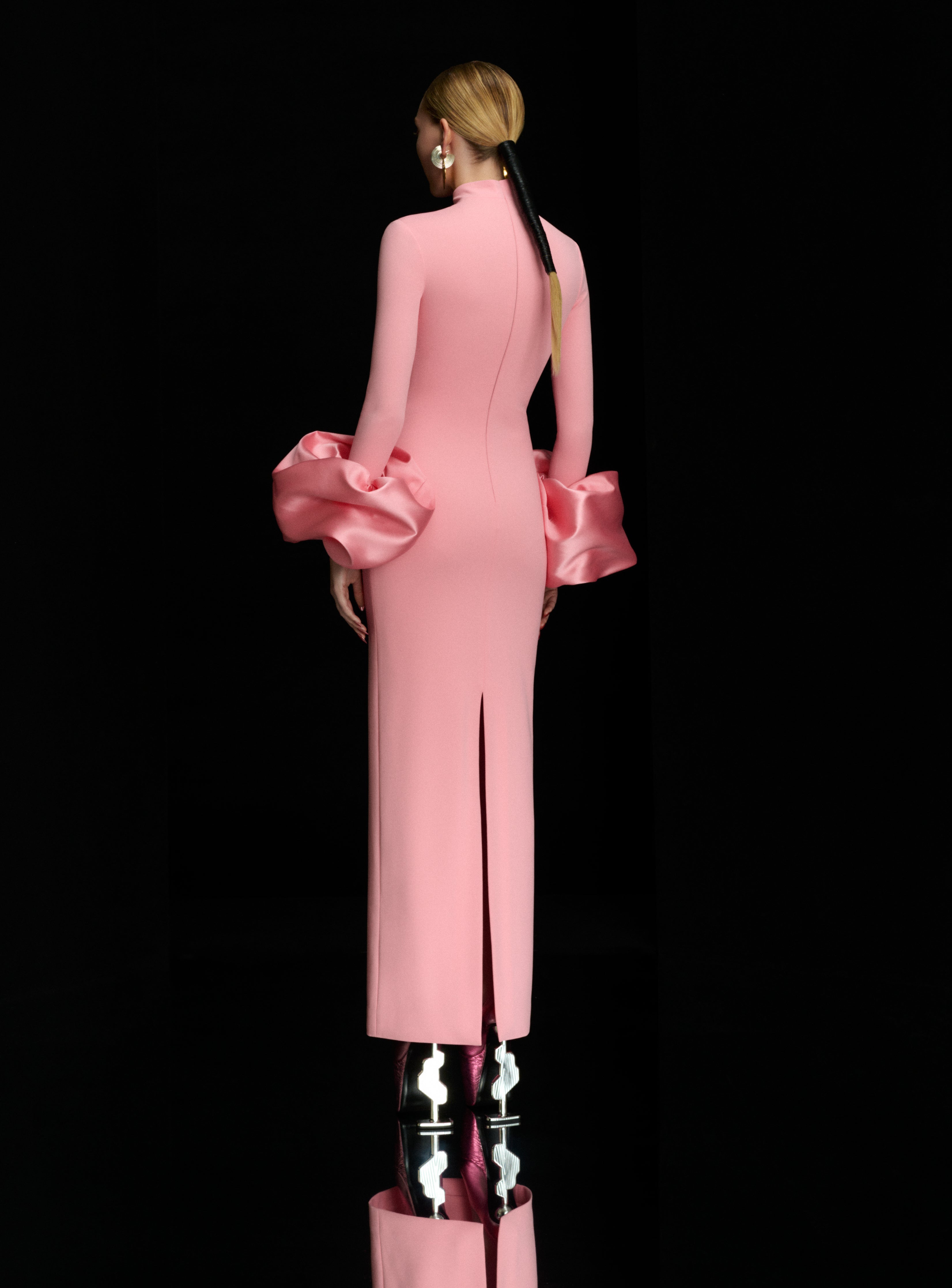 Solace London Viviana Maxi sukienka zabudowana jasny róż