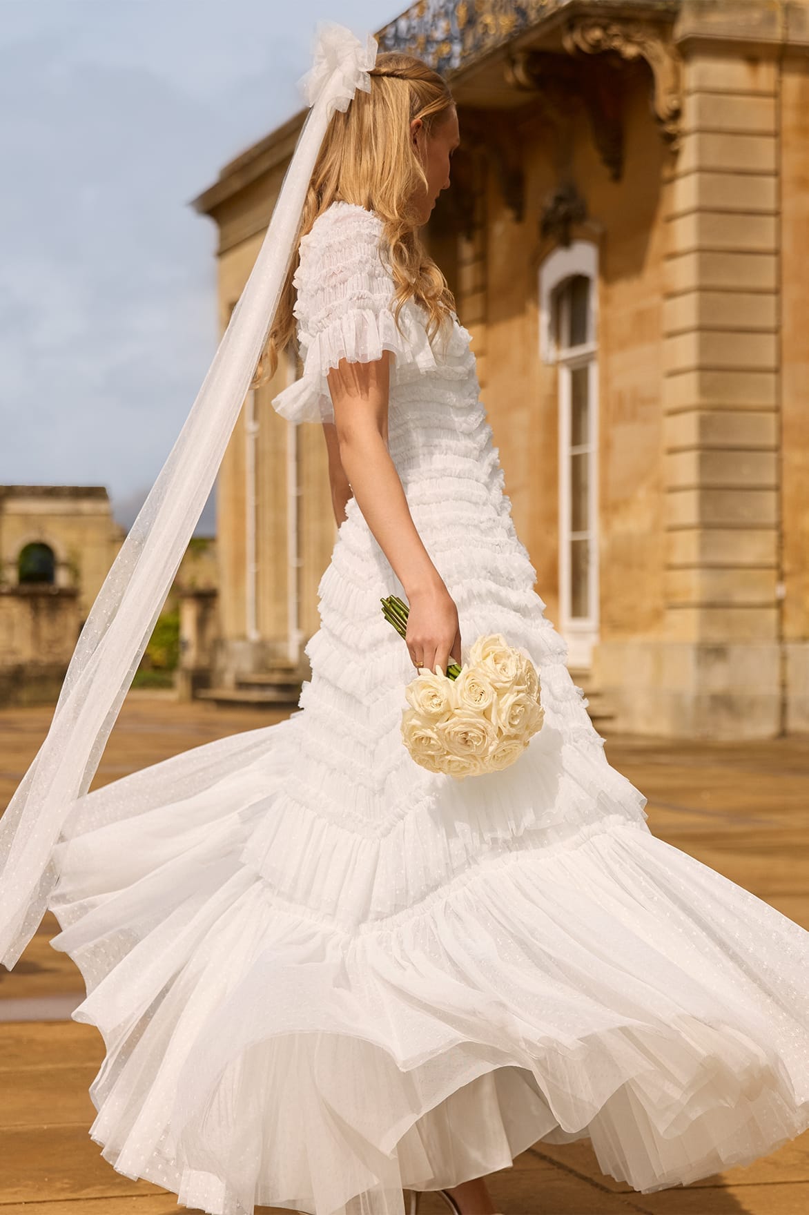 Needle & Thread Valentine Ruffle Gown sukienka biała maxi