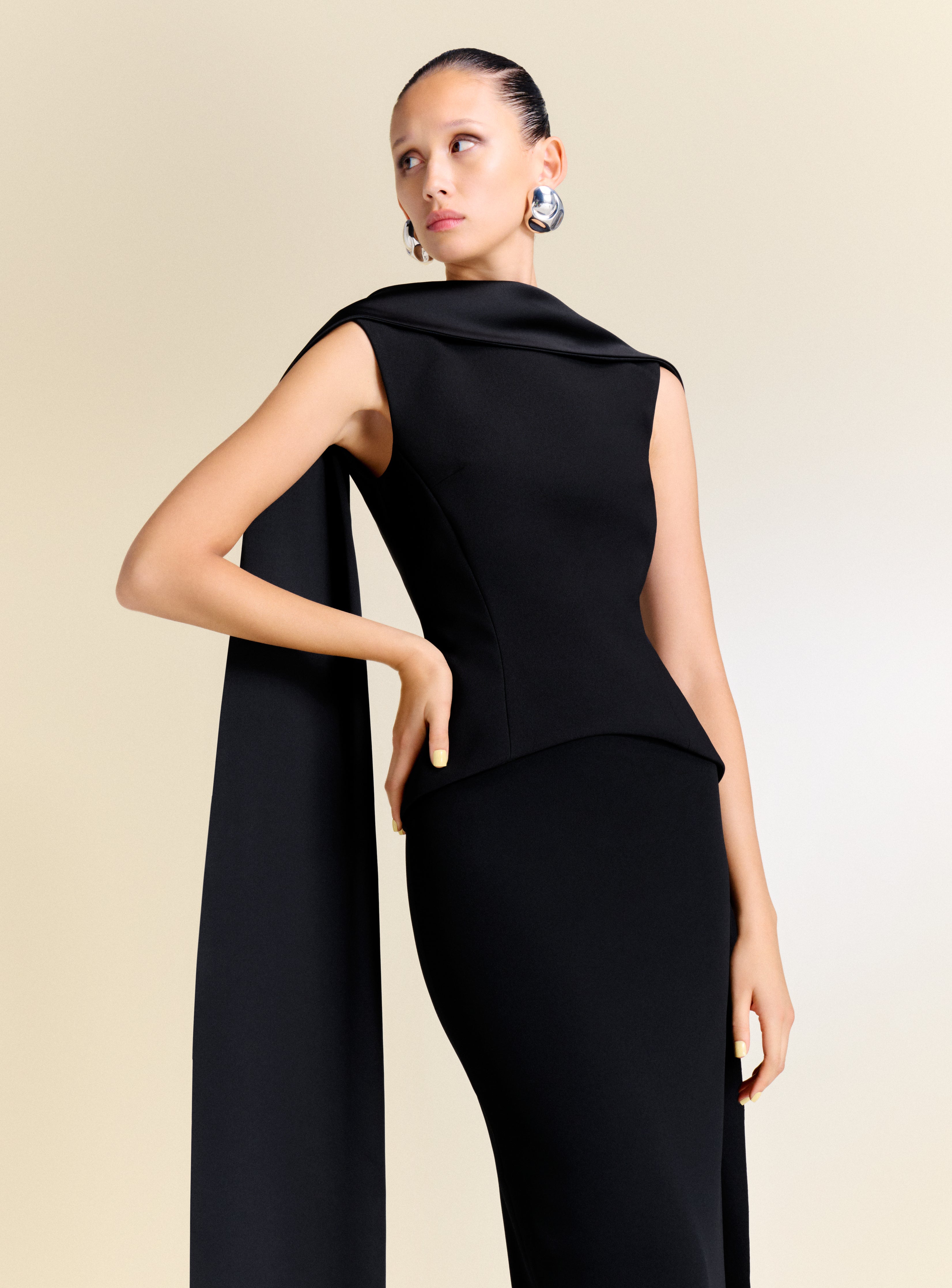 Solace London Annie sukienka wieczorowa maxi czarna