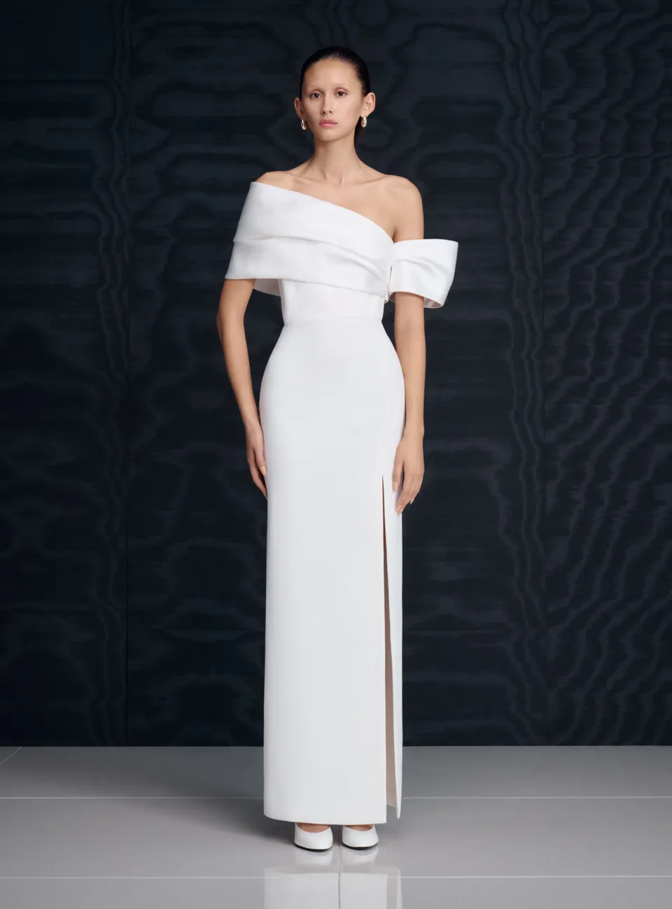 Solace London Alexis Maxi Dress sukienka kremowa