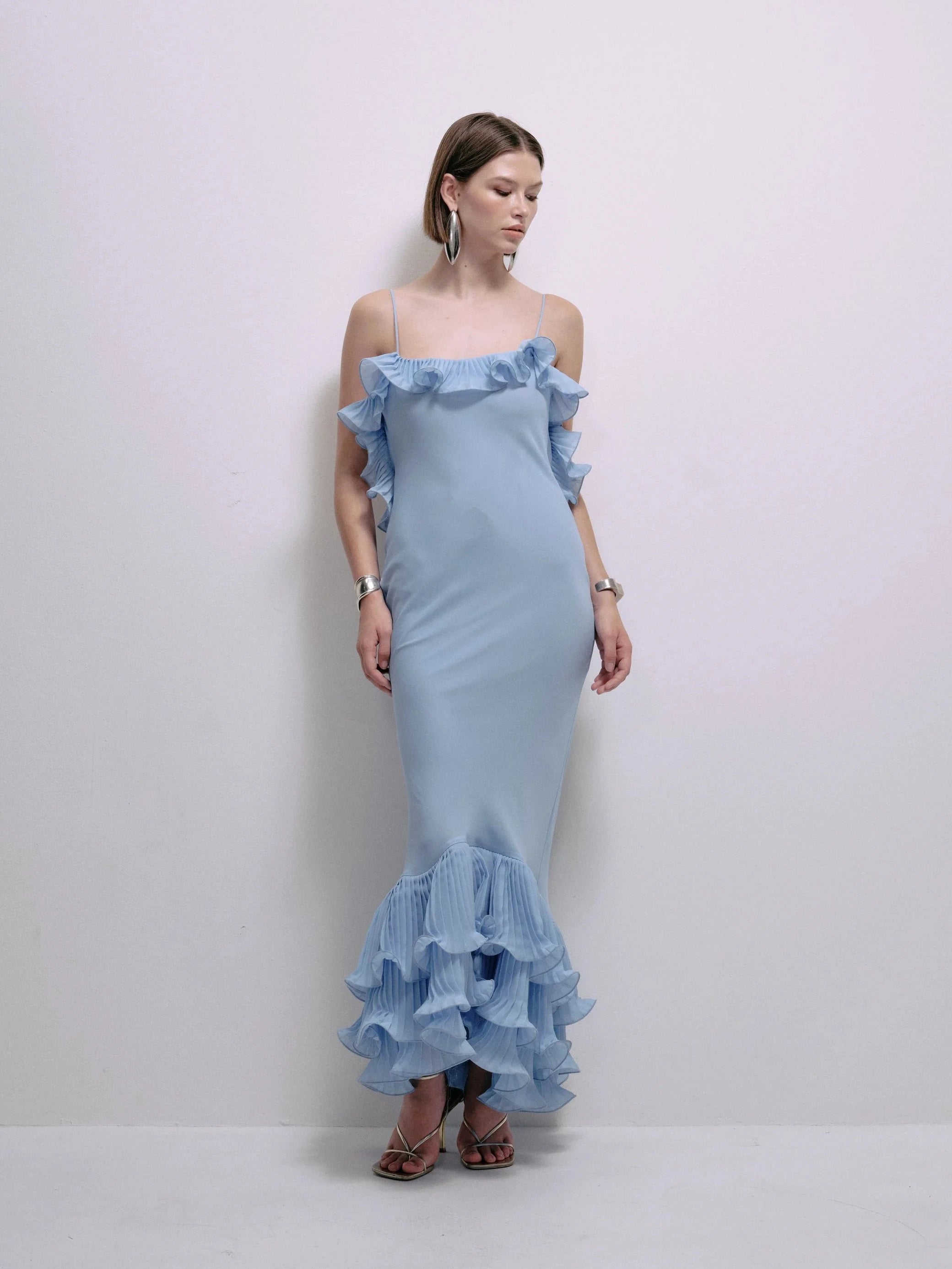 Delfi Collective Delina sukienka wieczorowa Baby Blue szyfon