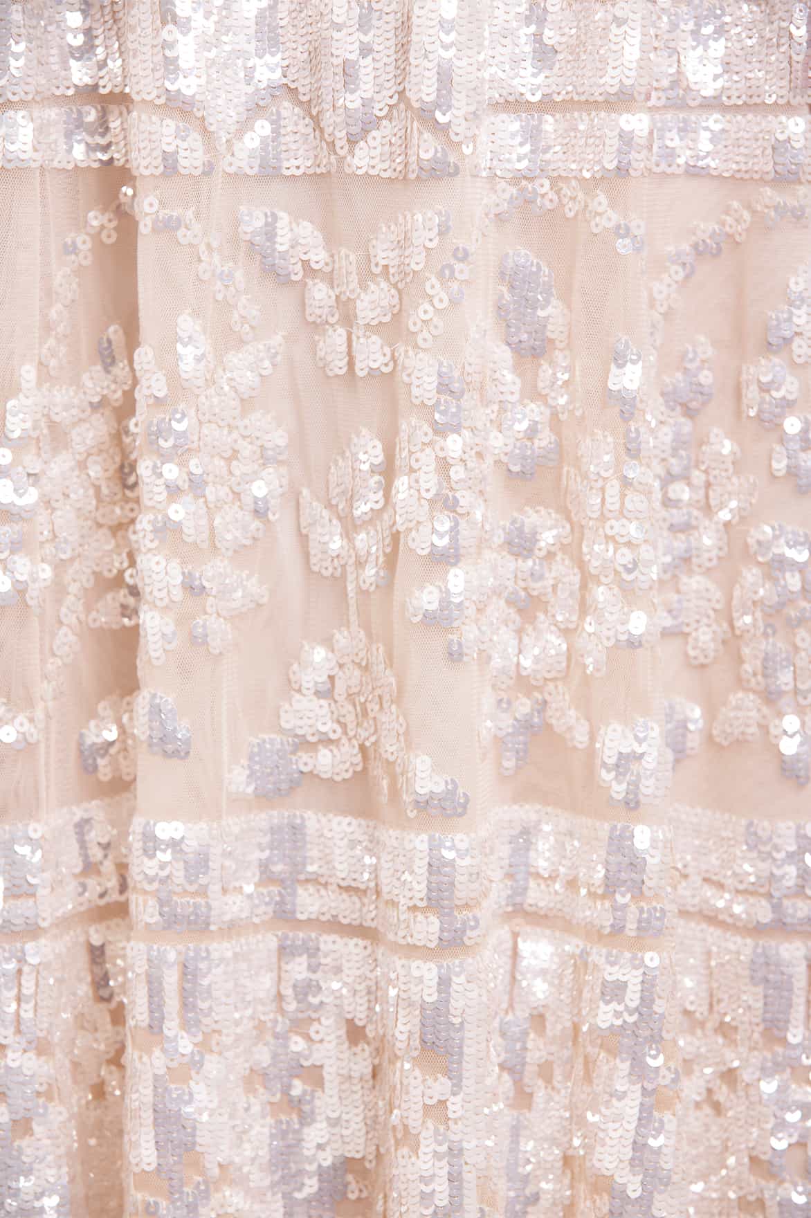 Needle & Thread Aurora sukienka wieczorowa Cream cekinowa