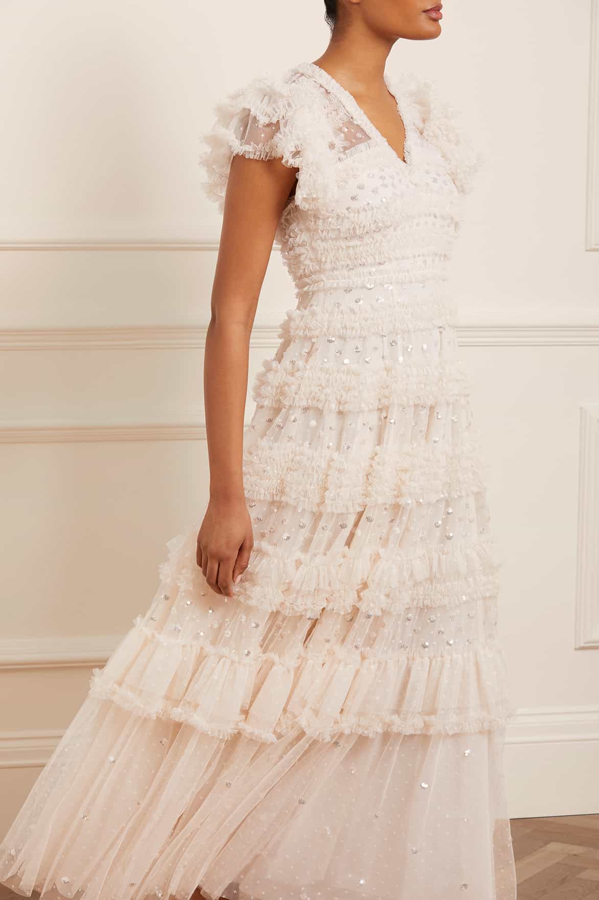 Needle & Thread Vivian V-Neck Gown suknia kremowa cekinowa