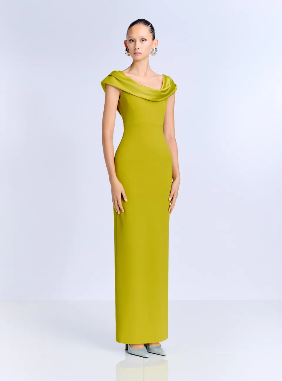 Solace London Adele Maxi sukienka chartreuse bez ramiączek