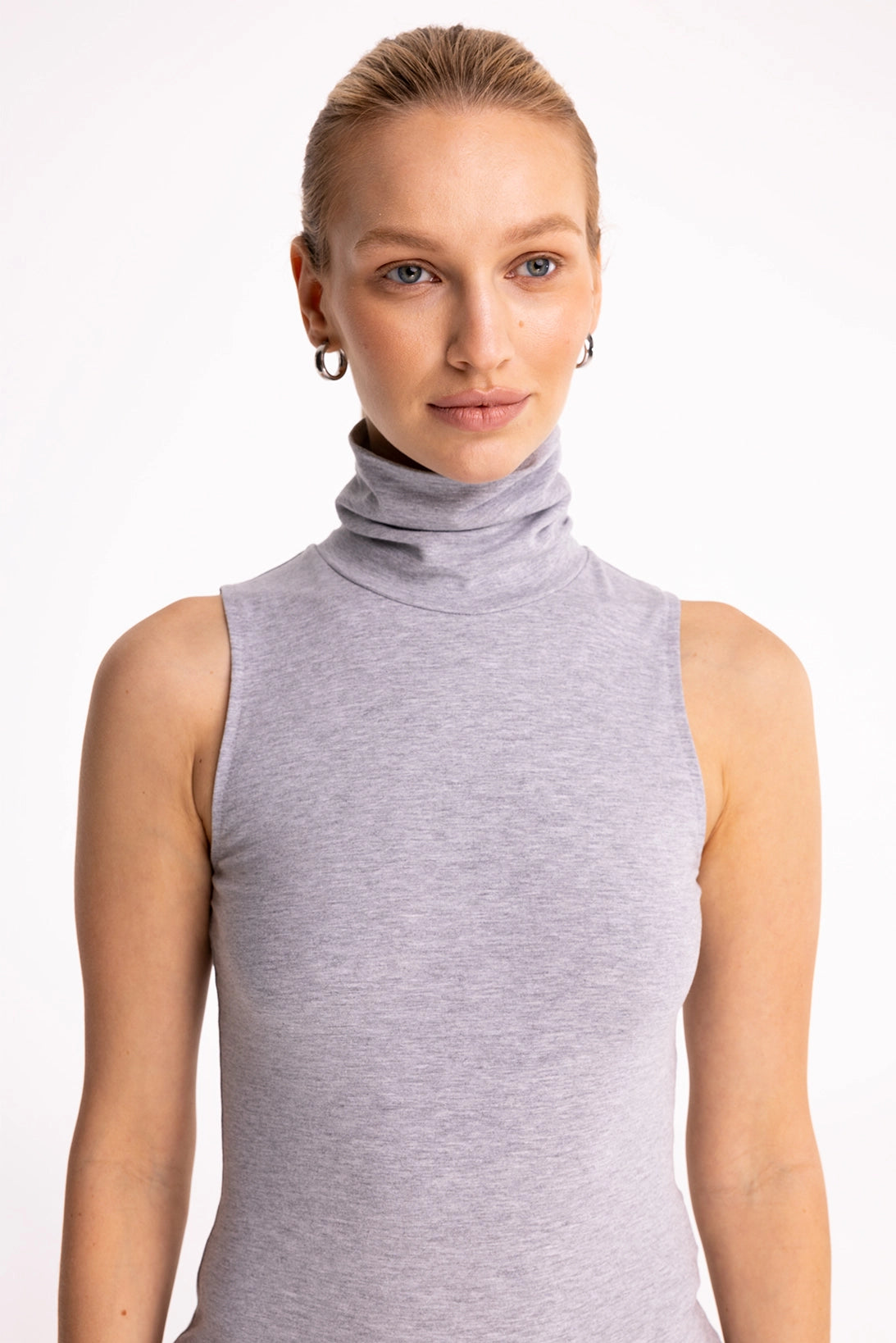Nudyess Sketch top z golfem Light Melange