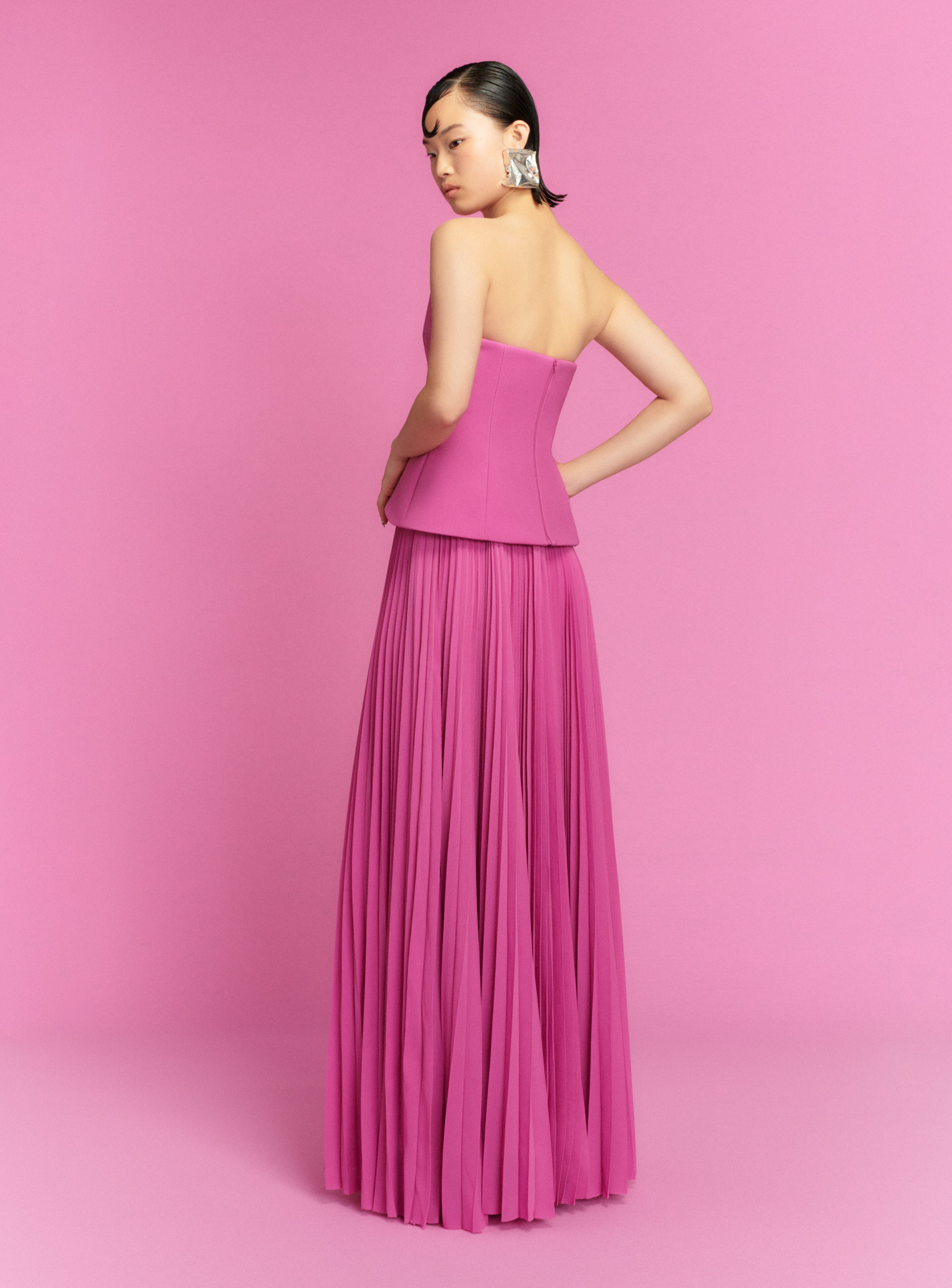 Solace London Britt sukienka maxi Berry Pink bez ramiączek
