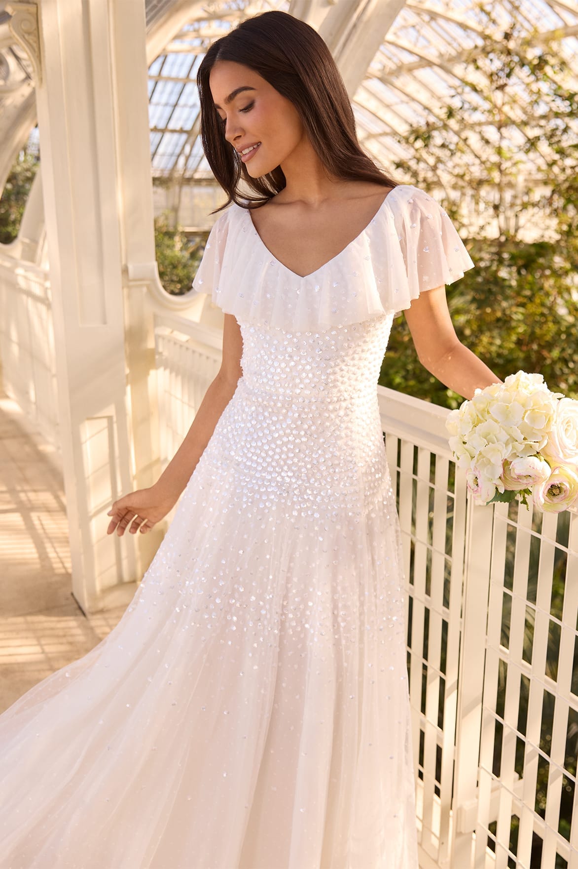 Needle & Thread Sunrise Sequin V-Neck Ankle Gown sukienka biała