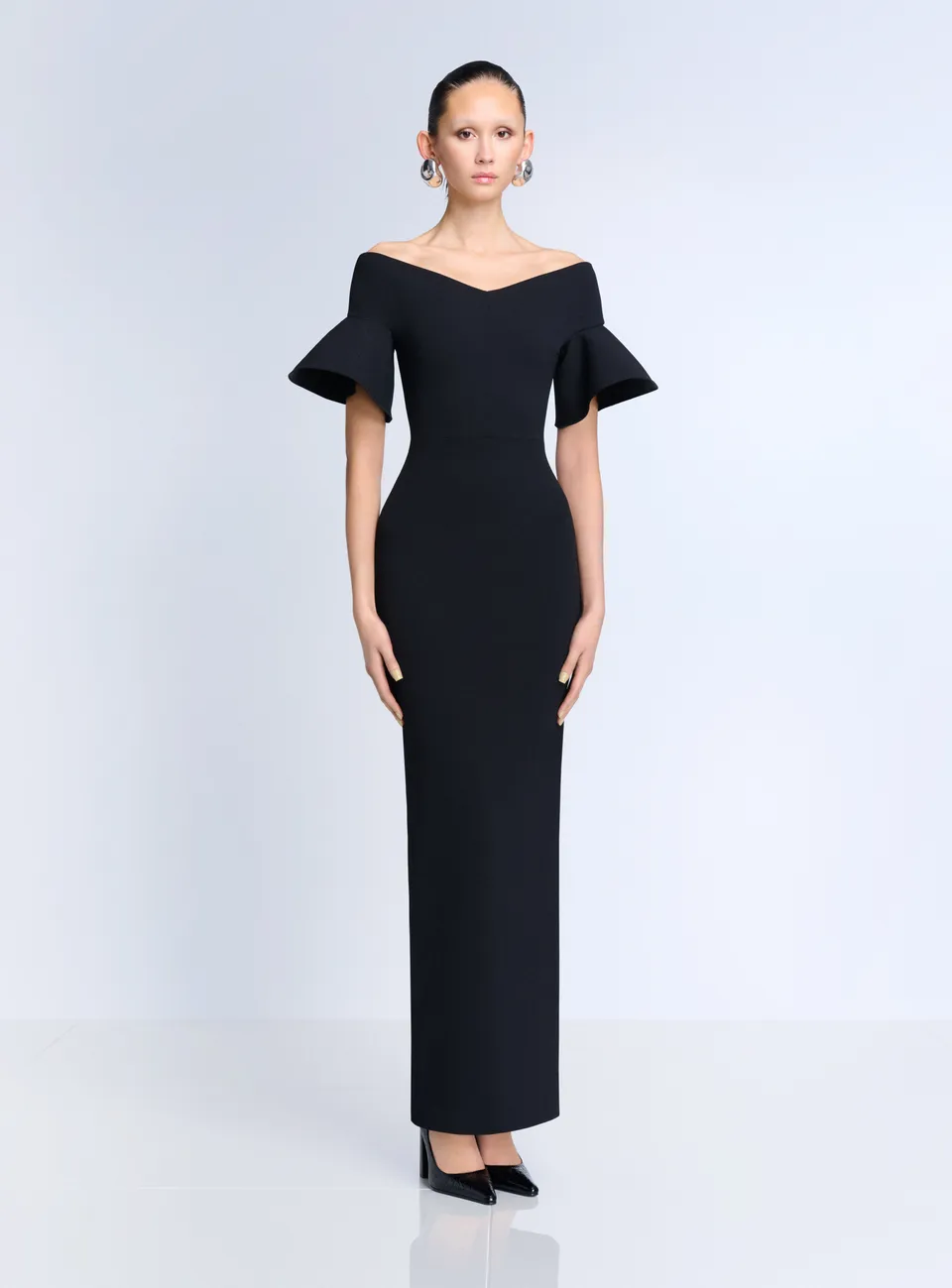 Solace London Cielo sukienka maxi Black odkryte ramiona