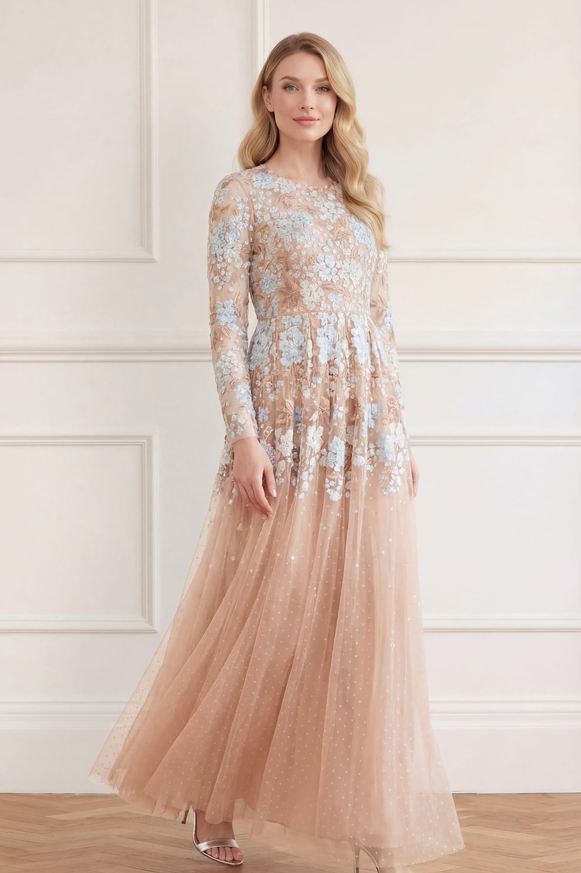 Needle & Thread Wisteria Dot Long Sleeve Gown suknia beżowa