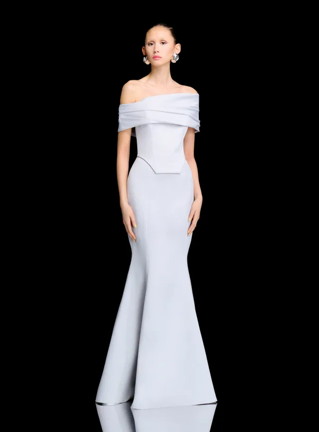 Solace London Alta sukienka maxi platynowa gorsetowa