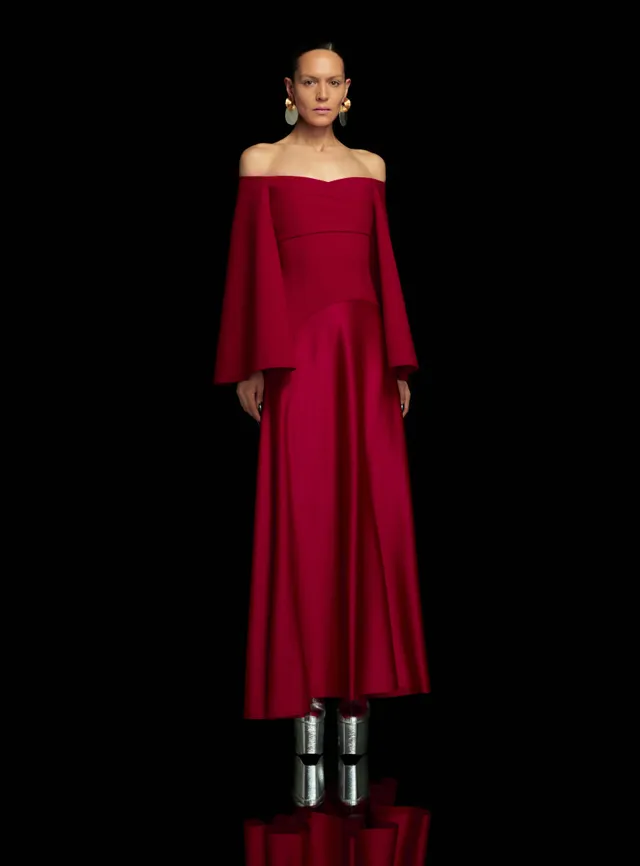 Solace London Rina sukienka maxi rubinowa dopasowana