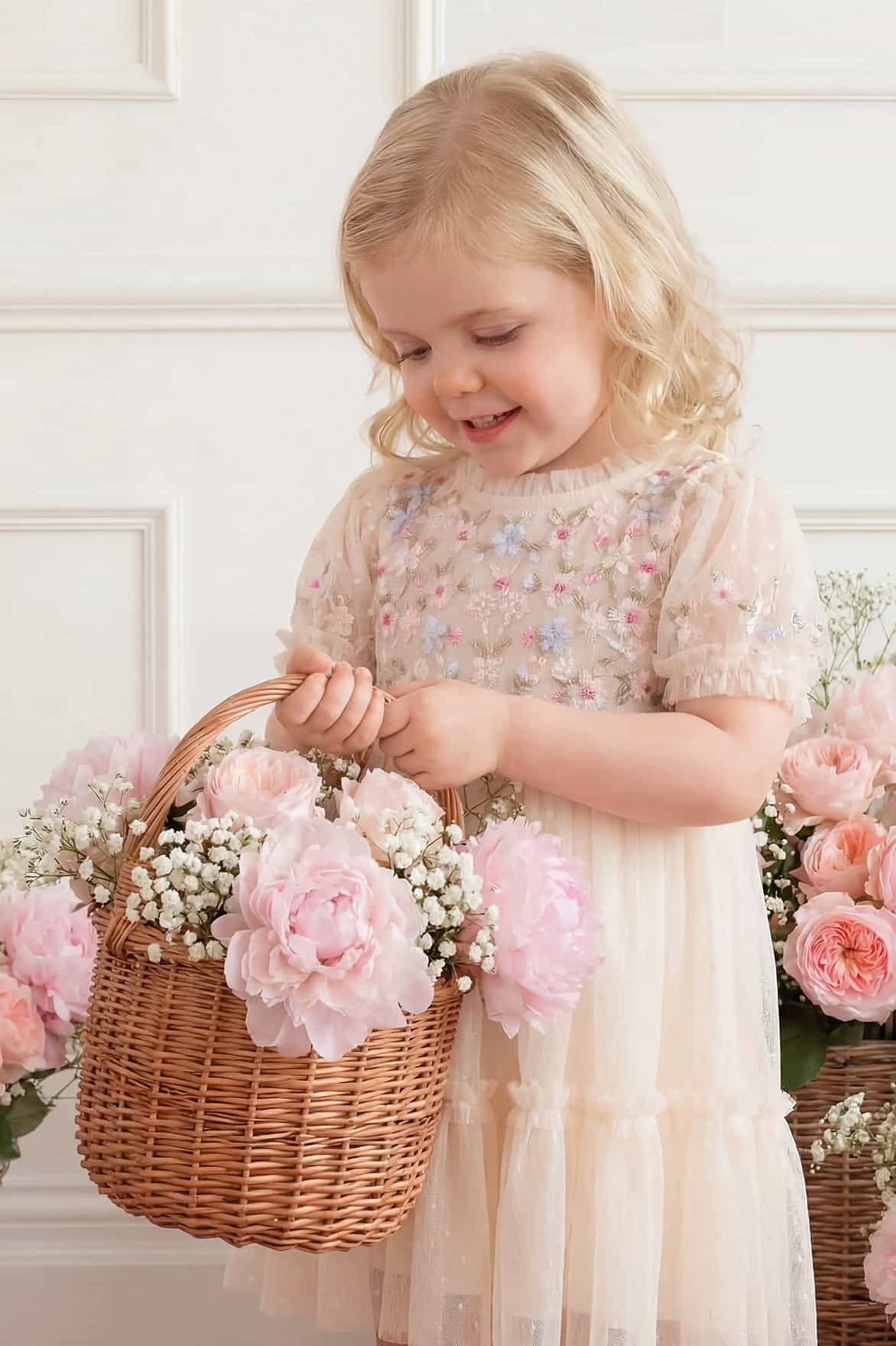 Needle & Thread Garland Ribbon sukienka niemowlęca kremowa haft