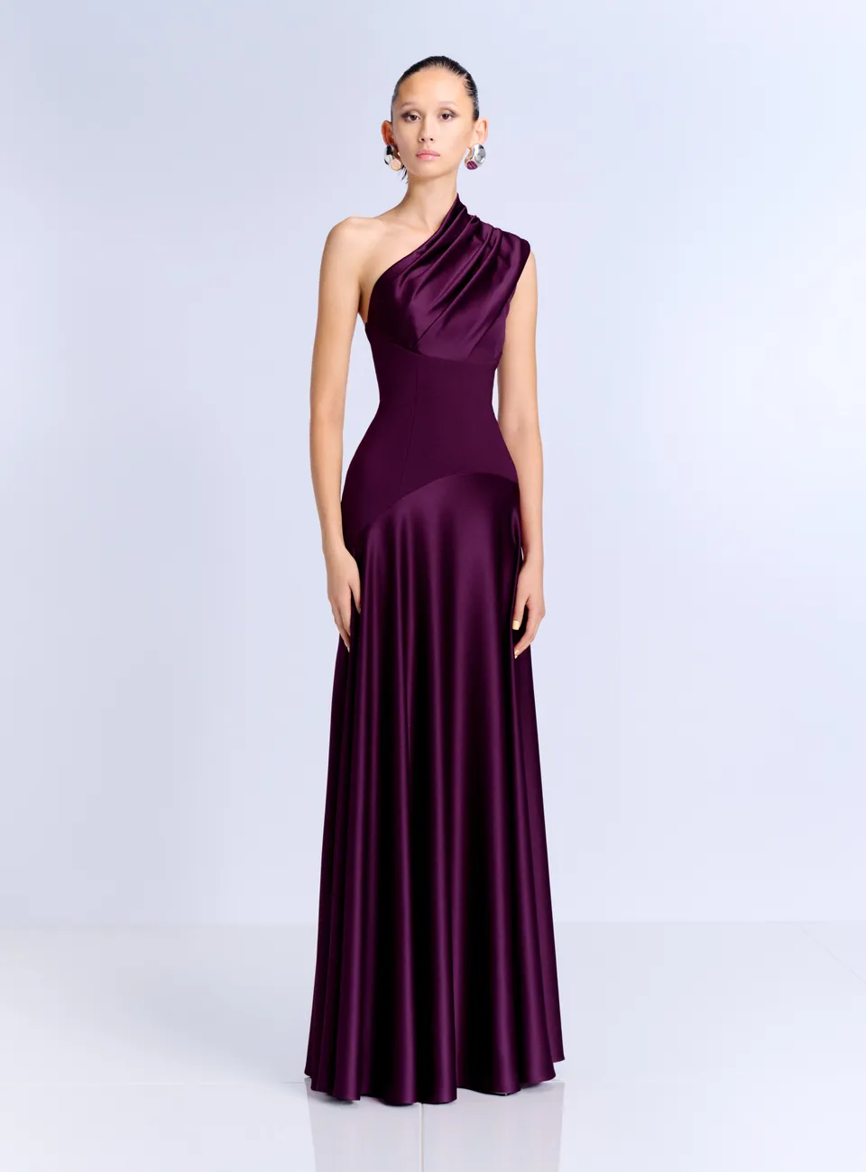 SOLACE LONDON Gabriela Maxi sukienka fioletowa jedno ramię
