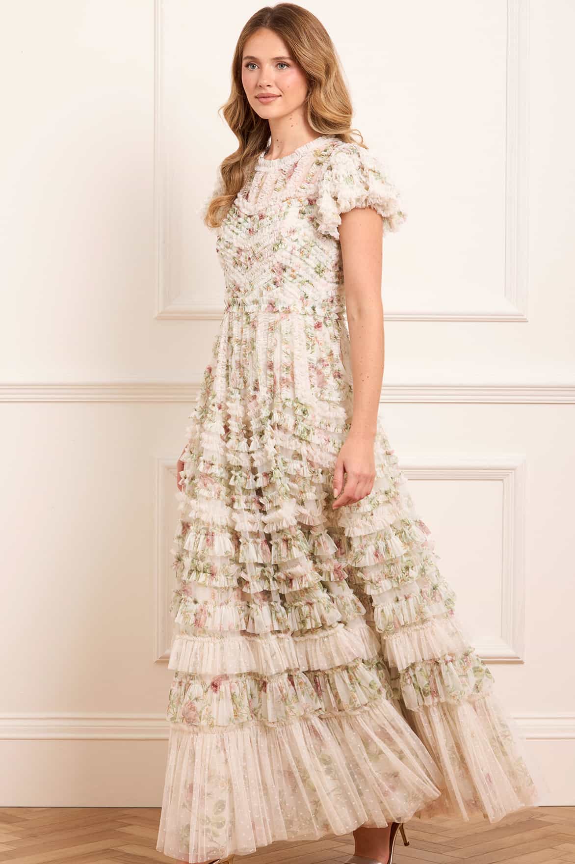 Needle & Thread Colette's La Vie En Rose Round Neck Short Sleeve Gown suknia Multi