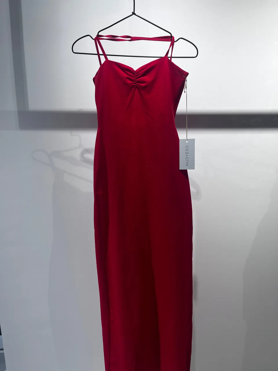 Nudyess Hola W672 sukienka maxi czerwona