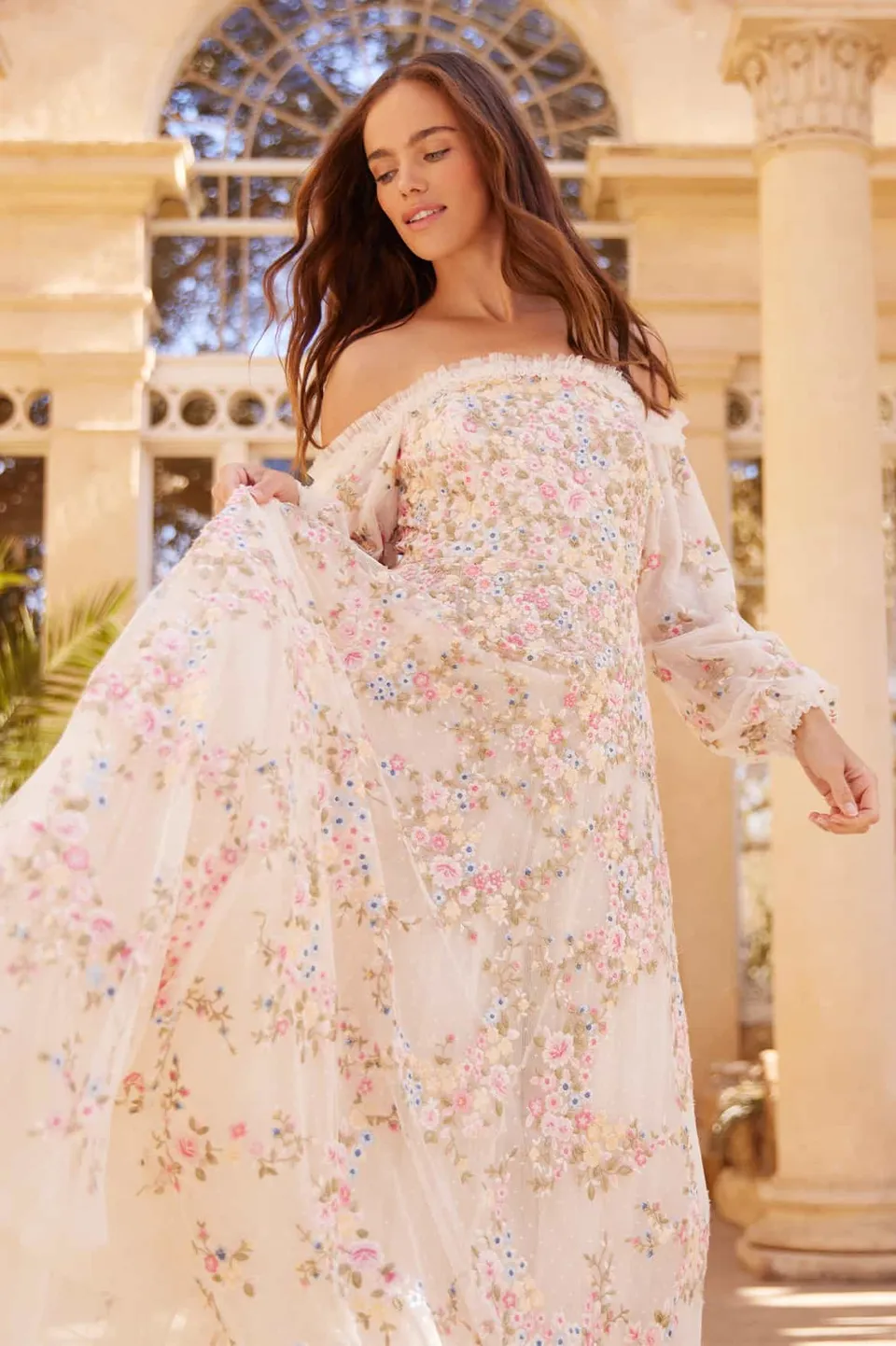 Needle & Thread Lunaria Wreath Gown sukienka kremowa haft