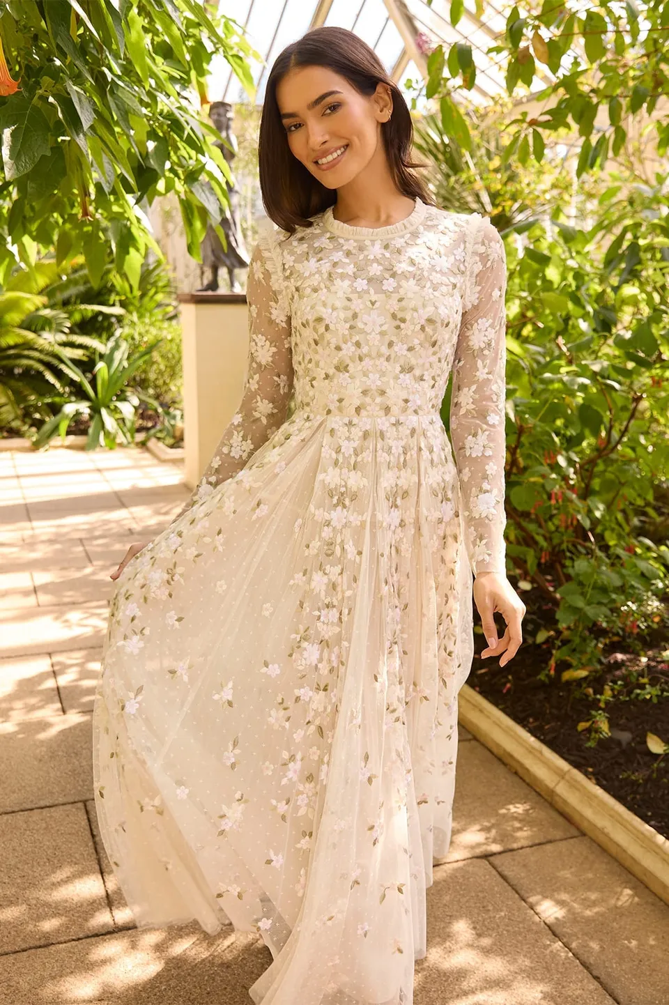 Needle & Thread Camellia Ditsy Ankle Gown sukienka cream haftowana