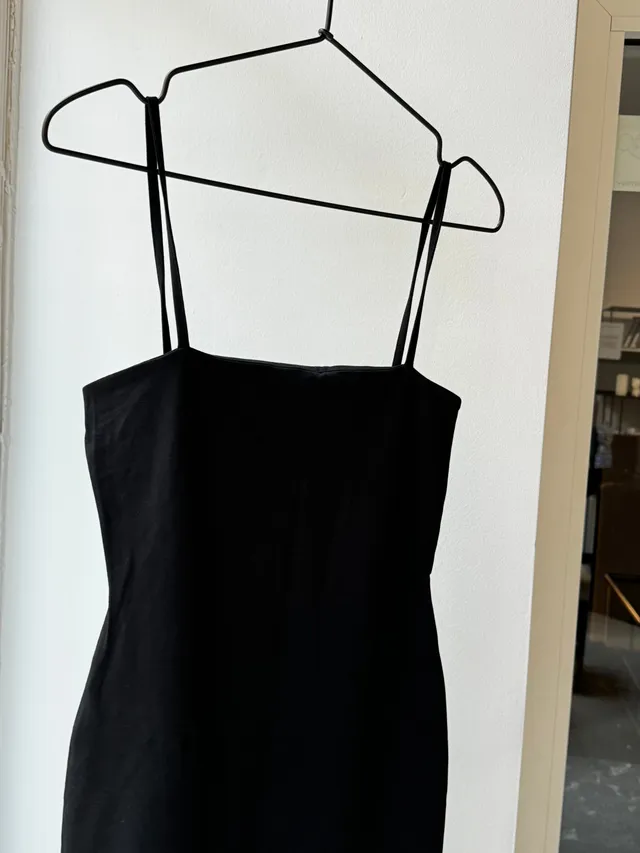 Nudyess w791 sukienka maxi black odkryte plecy