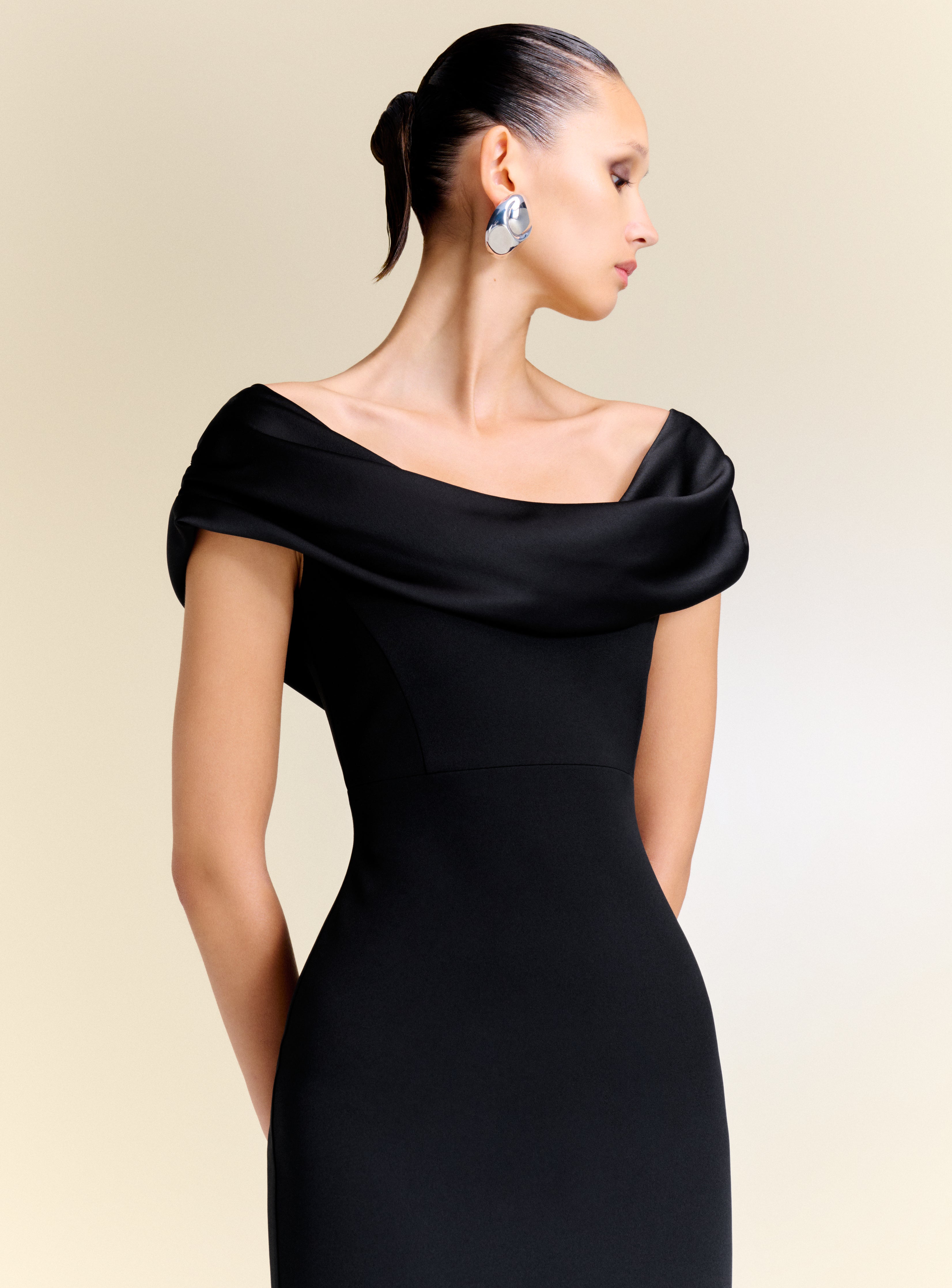 Solace London Adele Maxi sukienka wieczorowa czarna