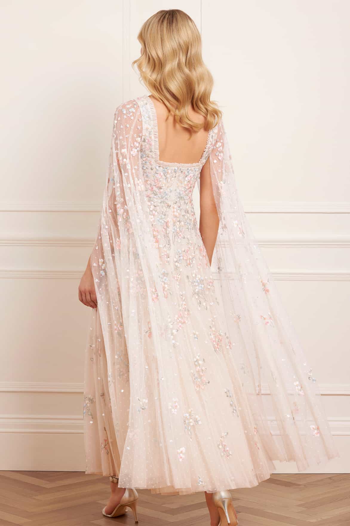 Needle & Thread Versailles Ditsy suknia kremowa do kostek