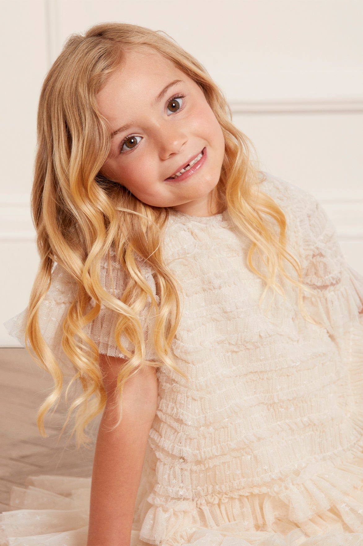 Needle & Thread Valentine Ruffle Kids Dress sukienka kremowa tiulowa