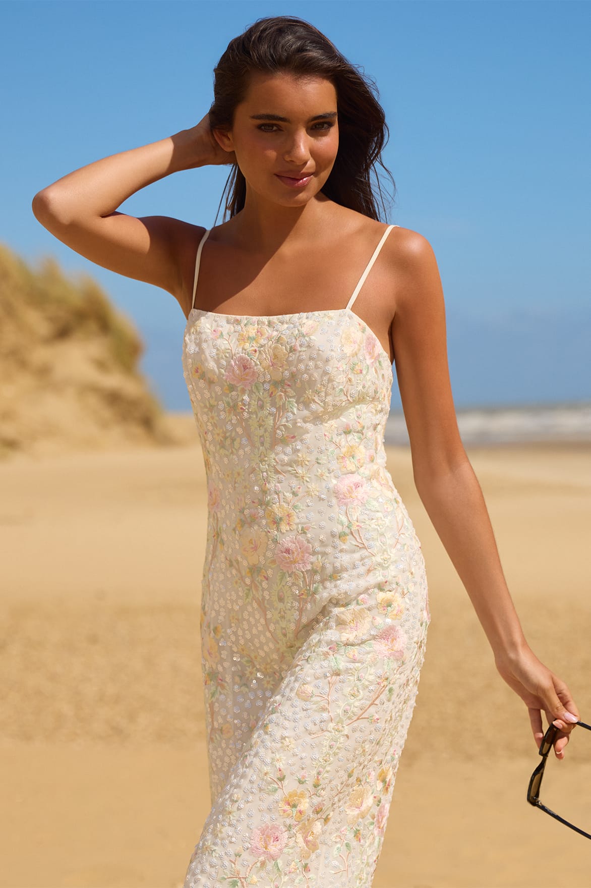 Needle & Thread Garden Rose Gown suknia biała haft
