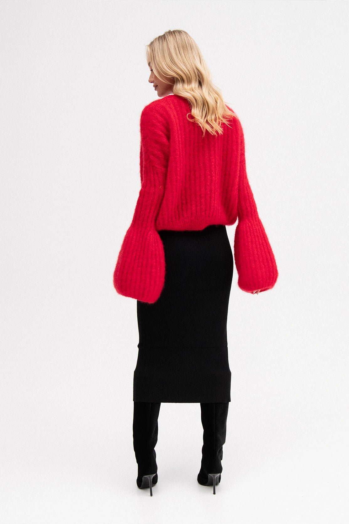 Nudyess River sweter Red moherowy bufki