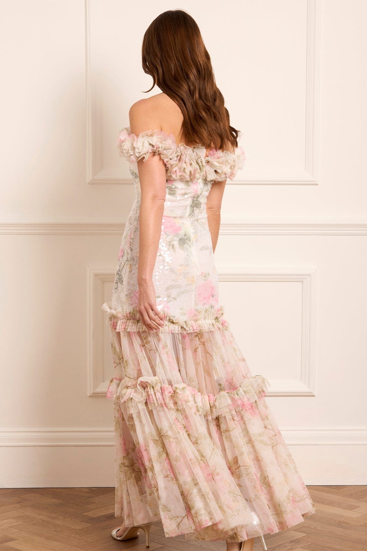 Needle & Thread Rose Tallulah Off-Shoulder sukienka maxi multi cekinowa