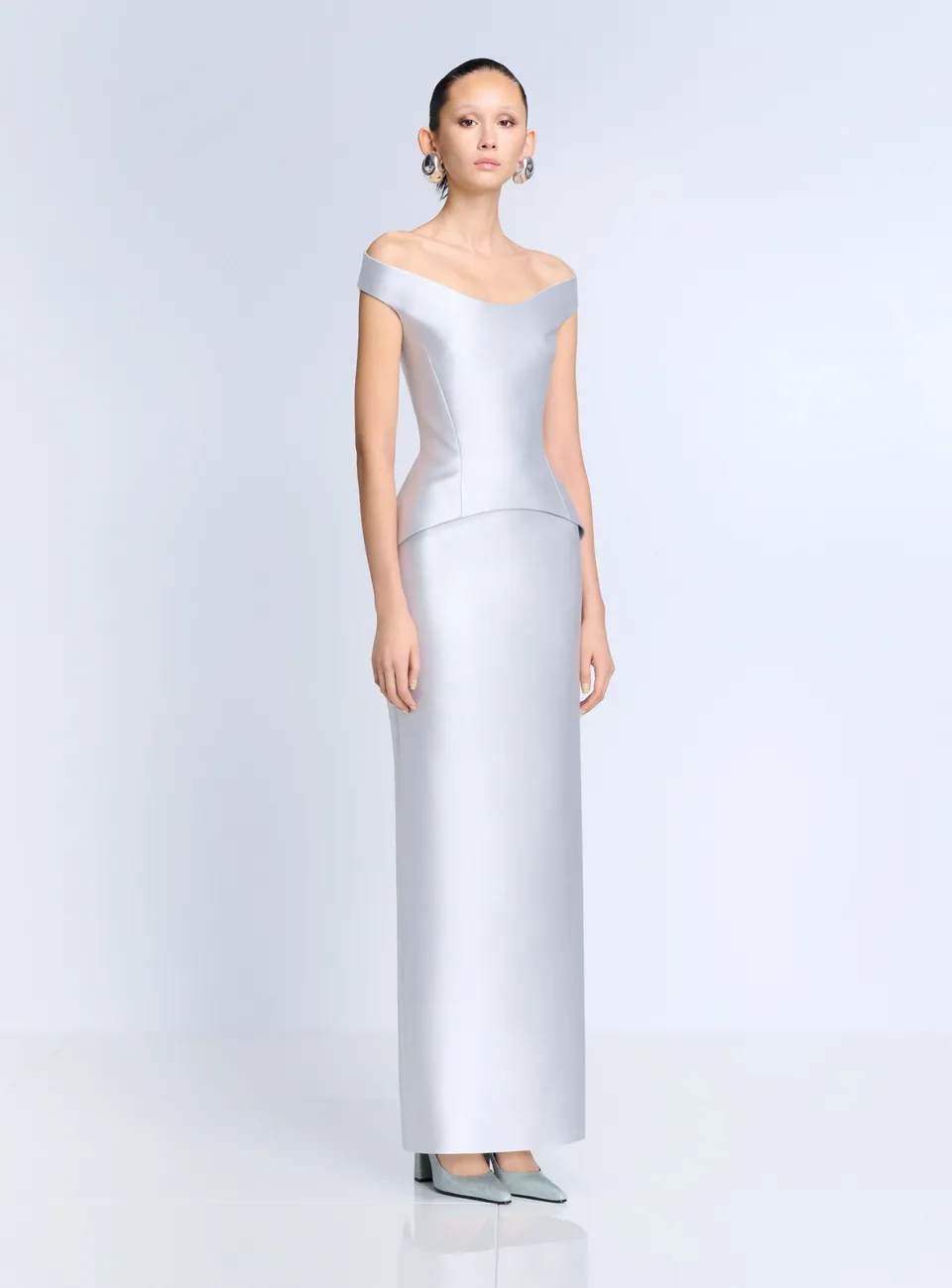 Solace London The Pieta sukienka wieczorowa srebrna maxi