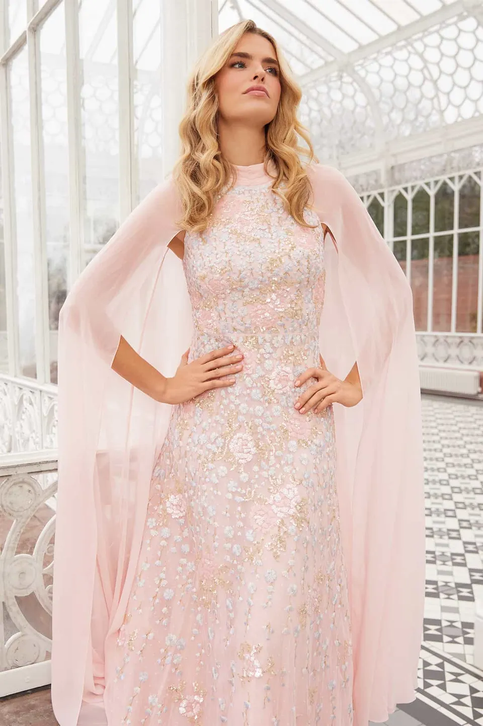 Needle & Thread Cressida Floral Cape sukienka midi pink haftowana