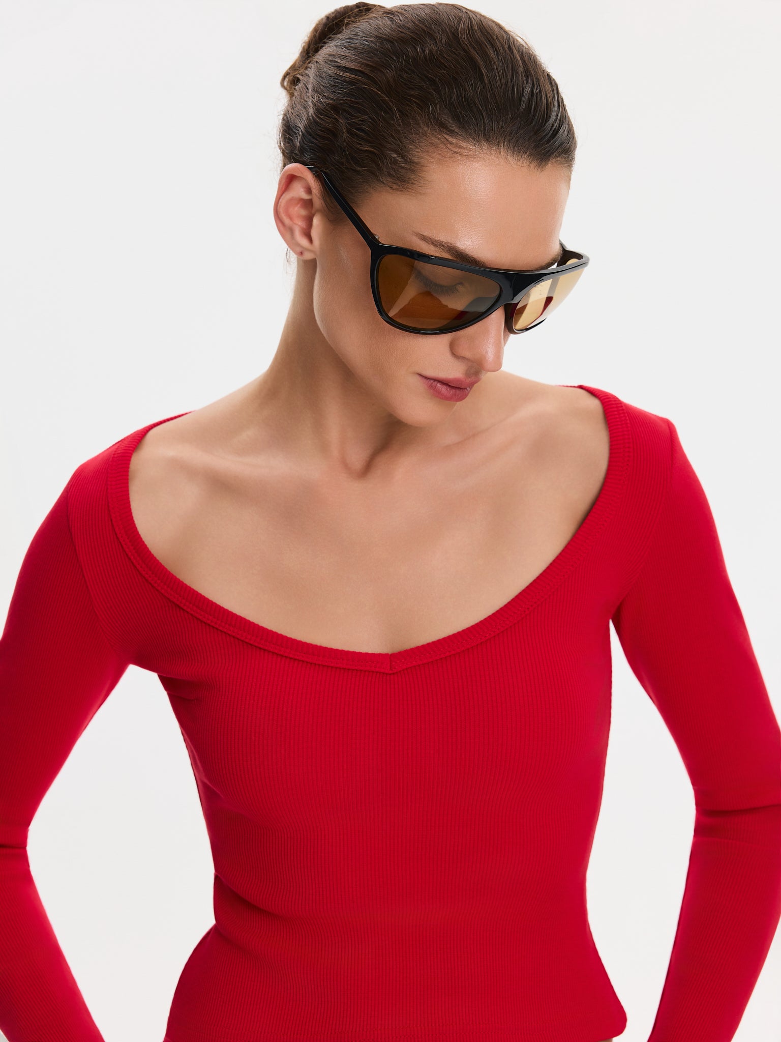 Nudyess Alba top basic Red długi rękaw z łódką