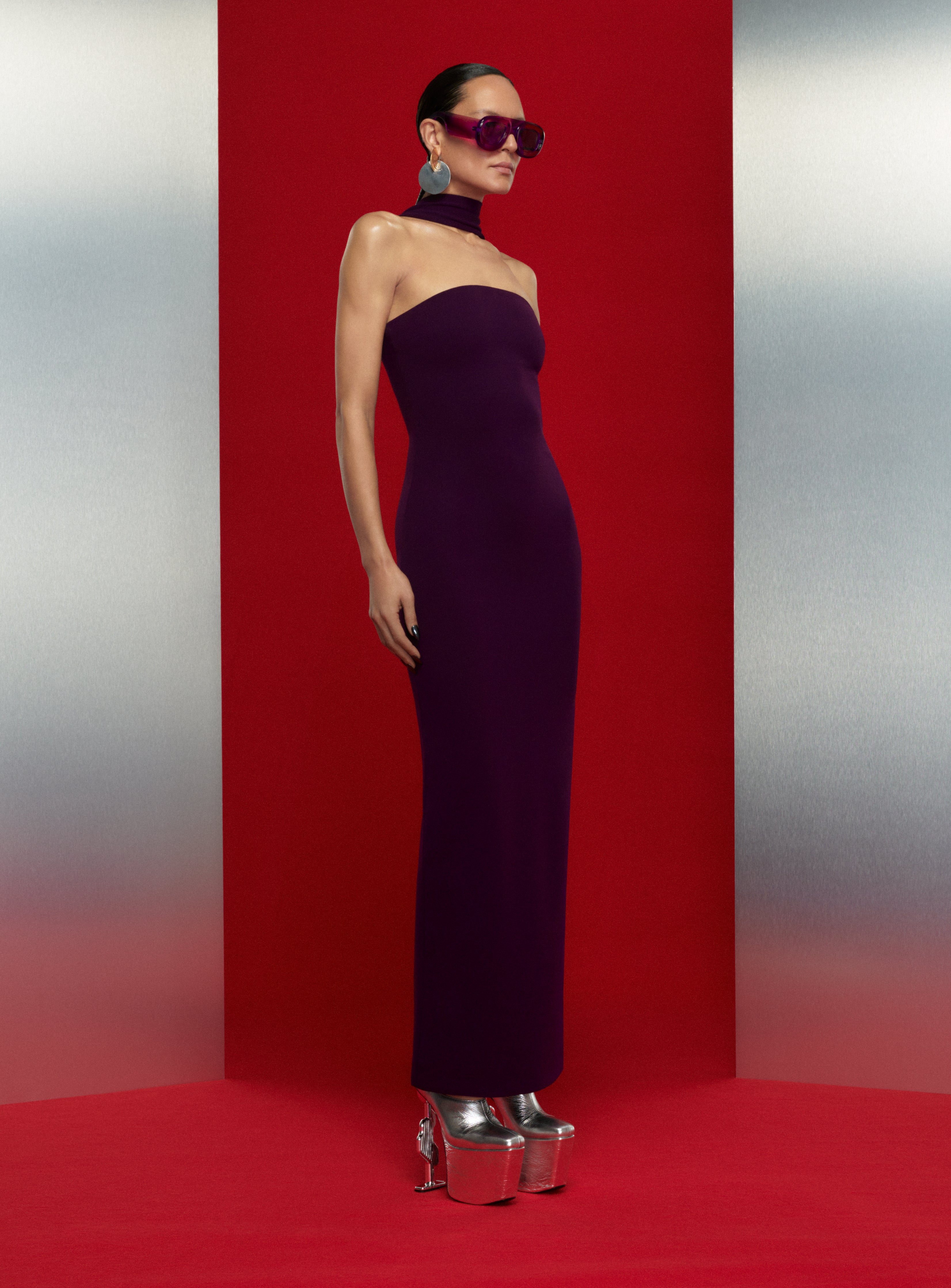 Solace London Amari sukienka maxi Aubergine fiolet