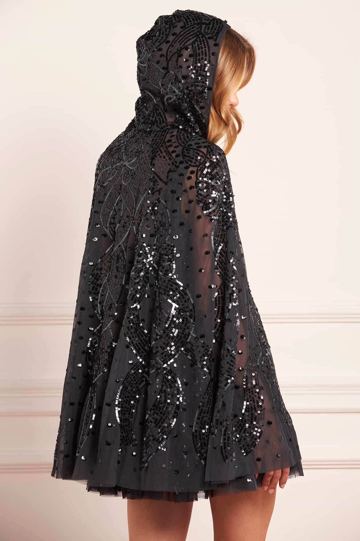 Needle & Thread Sequin Ribbon Hooded Cape peleryna grafitowa