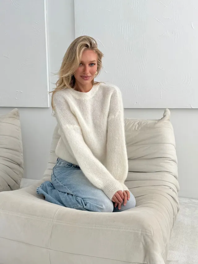 Nudyess Rome sweter moherowy ecru miękki