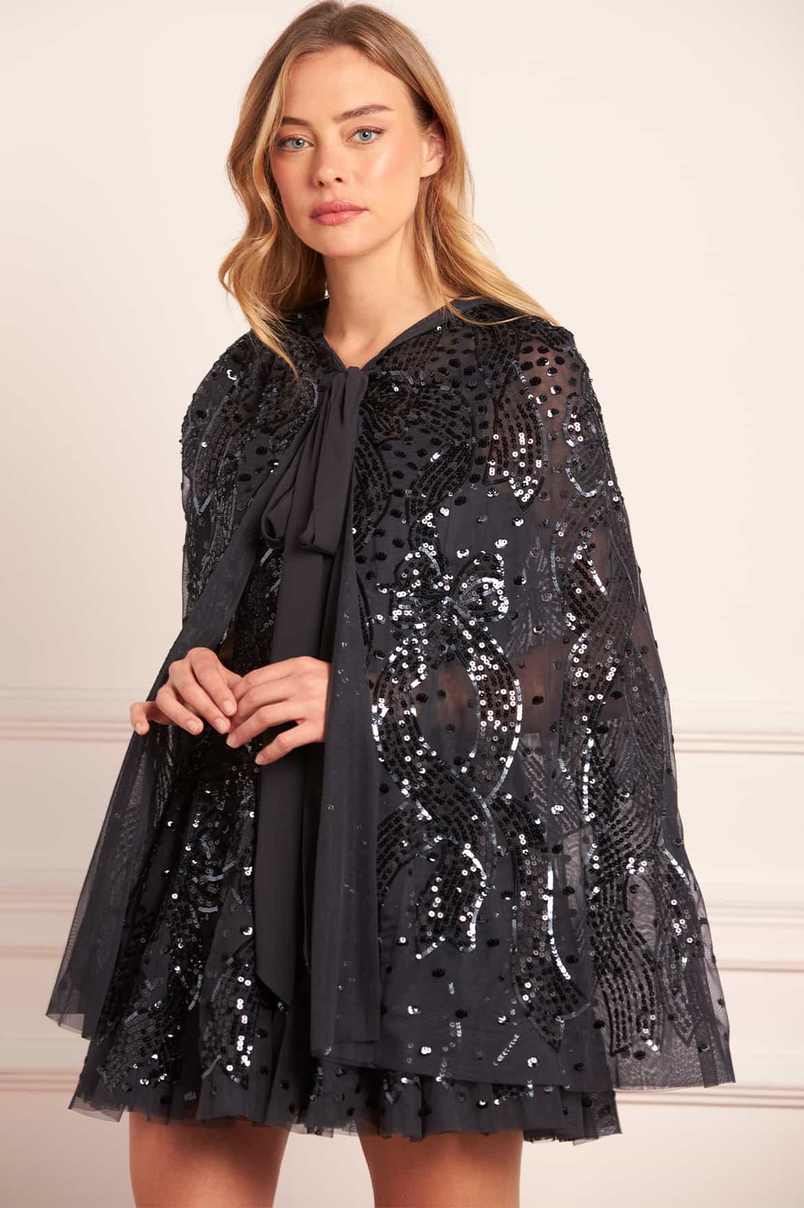 Needle & Thread Sequin Ribbon Hooded Cape peleryna grafitowa
