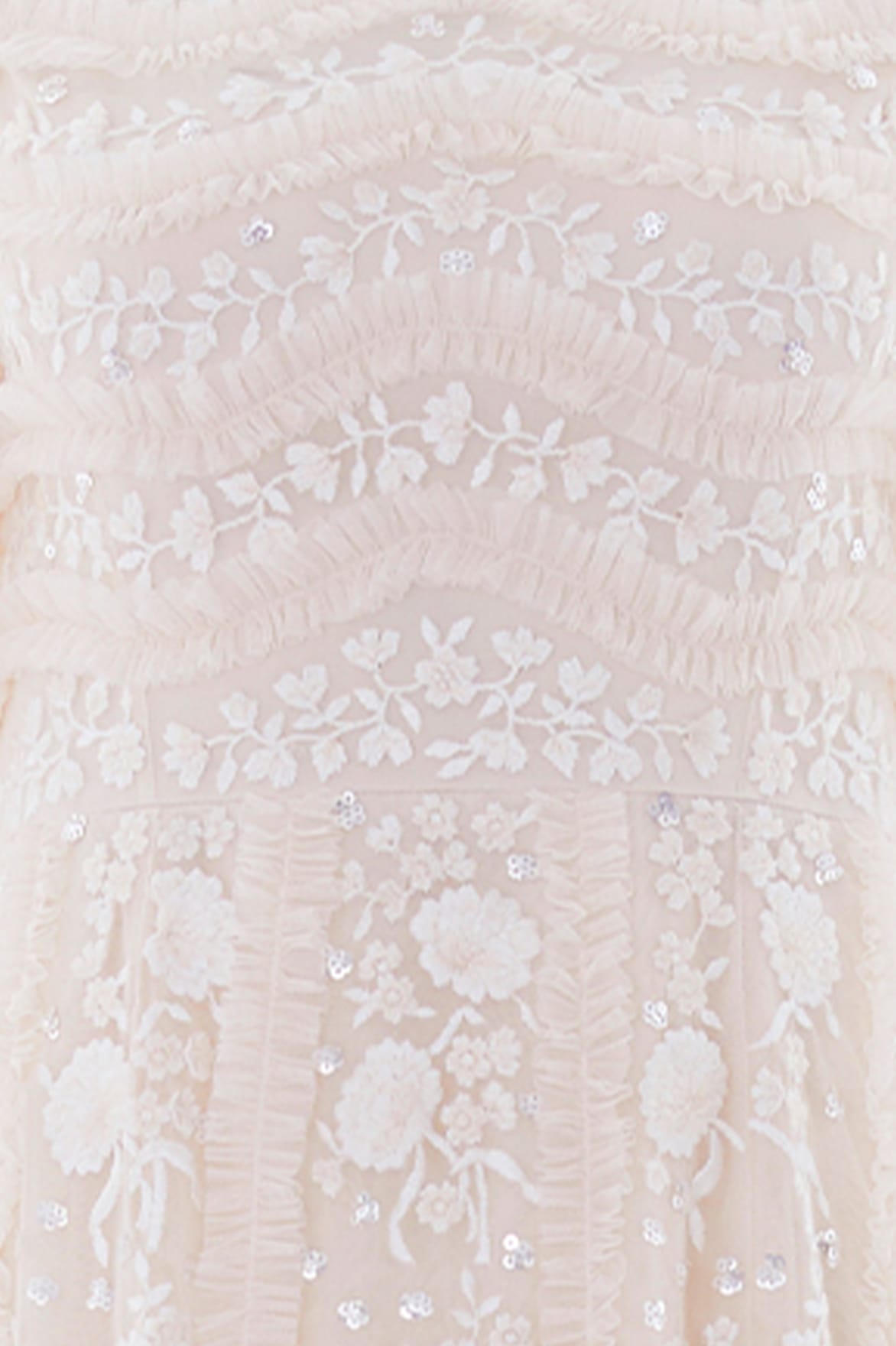 Needle & Thread Gianna Ruffle Ankle Gown suknia kremowa haftowana