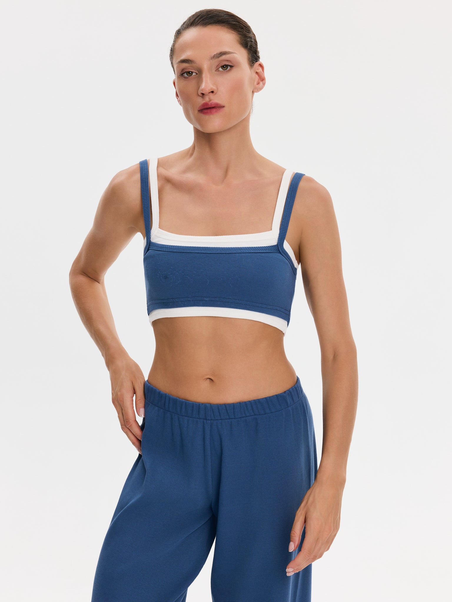 Nudyess Lisa crop top Indygo na ramiączkach