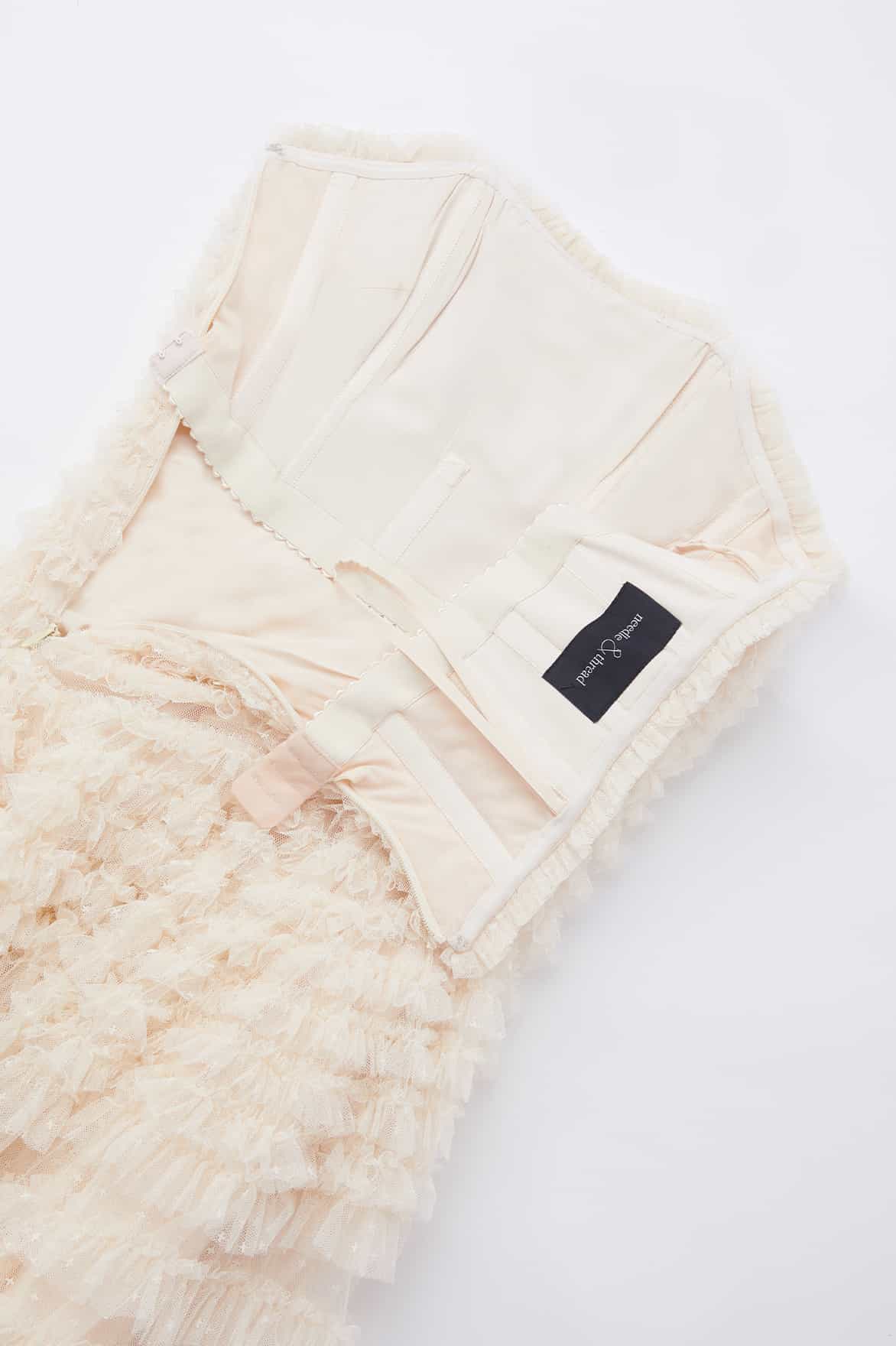 Needle & Thread Hattie Ruffle Strapless Ankle Gown sukienka Cream