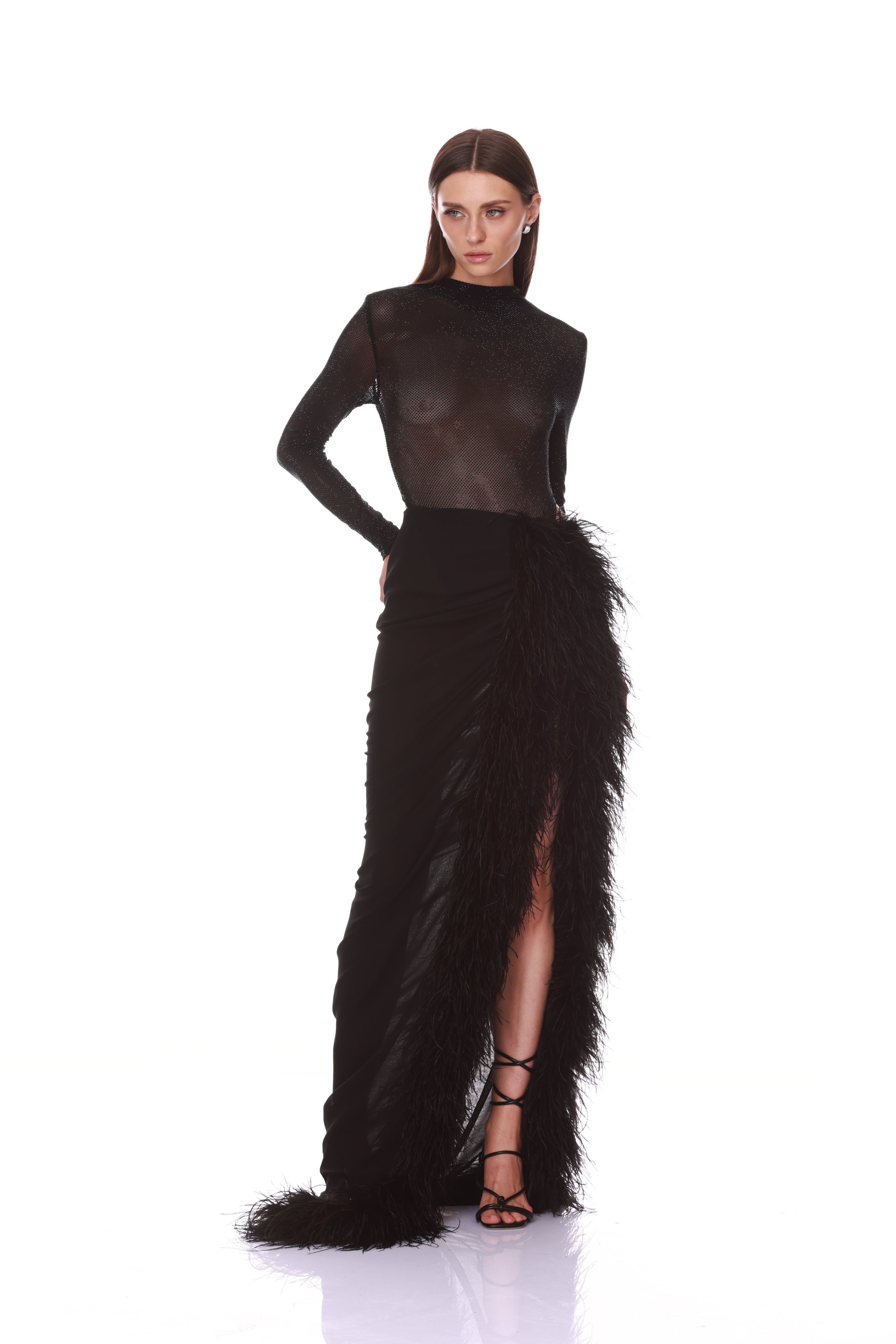 Bronx and Banco Elle Black Skirt spódnica z piórami i rozcięciem