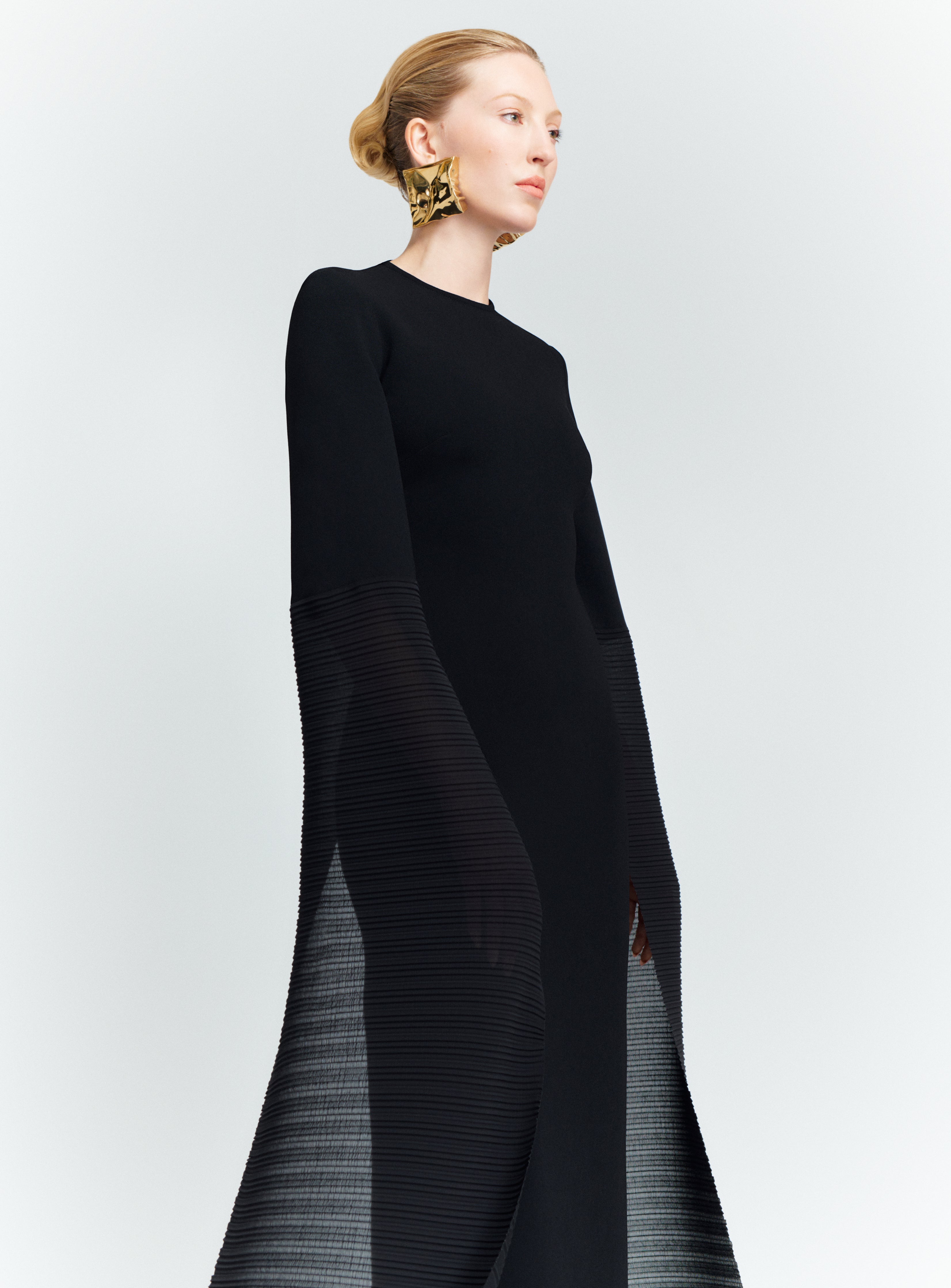 SOLACE LONDON Naomi sukienka maxi czarna plisowana