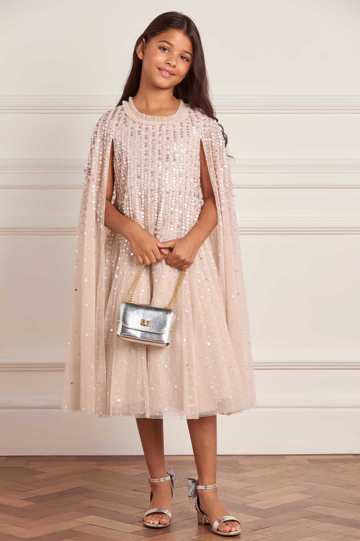 Needle & Thread Moonlight Sequin Cape sukienka dziewczęca oyster