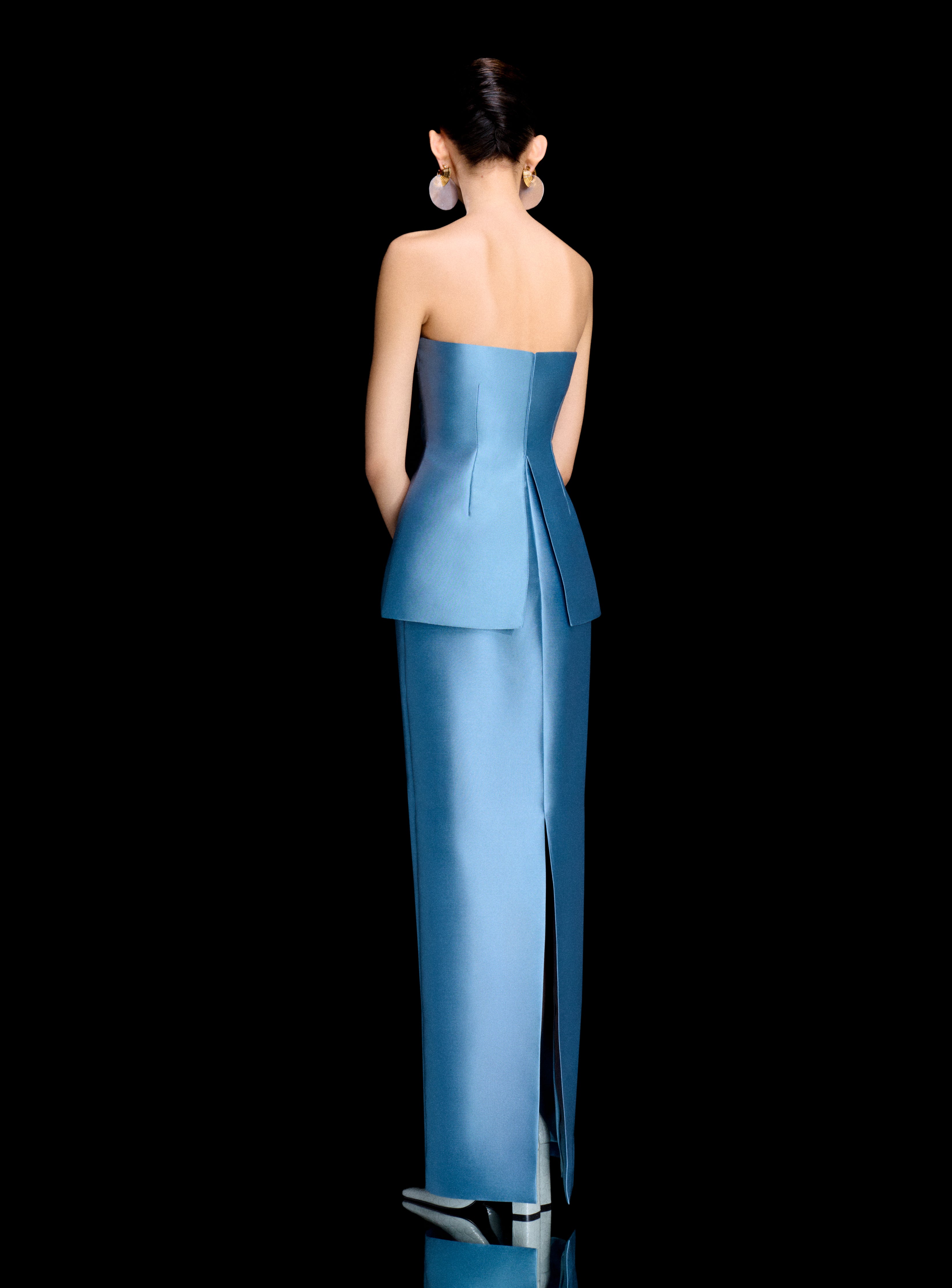 Solace London Lucille sukienka wieczorowa niebieska maxi